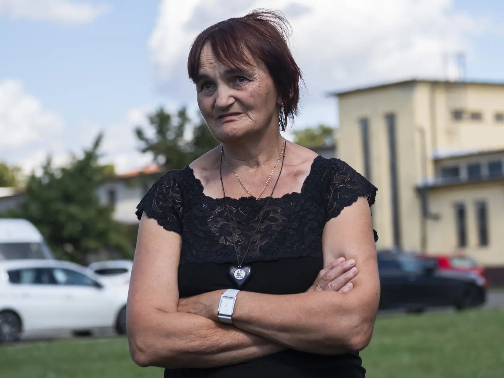 Na snímke Jana Kuciaková, matka zavraždeného Jána Kuciaka, po rozsudku v kauze vraždy novinára Jána Kuciaka a jeho snúbenice Martiny Kušnírovej na Špecializovanom trestnom súde (ŠTS) v Pezinku 3. septembra 2020. Senát ŠTS vo štvrtok oslobodil spod obžaloby v kauze vraždy novinára Jána Kuciaka a jeho snúbenice Martiny Kušnírovej obžalovaných Mariana K. a Alenu Zs. Obžalovaného Tomáša Sz. súd uznal vinným a vymeral mu trest 25 rokov odňatia slobody. Rozsudok nie je právoplatný. Rodičia zavraždenýc