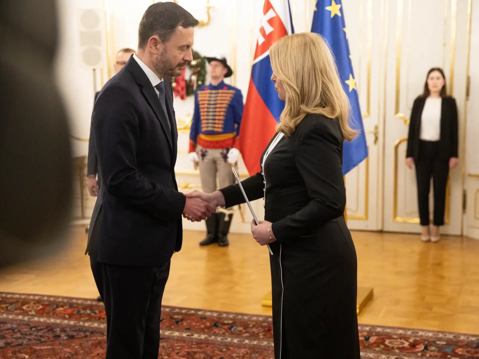 Eduard Heger pri odvolávaní vlády v Prezidentskom paláci.
