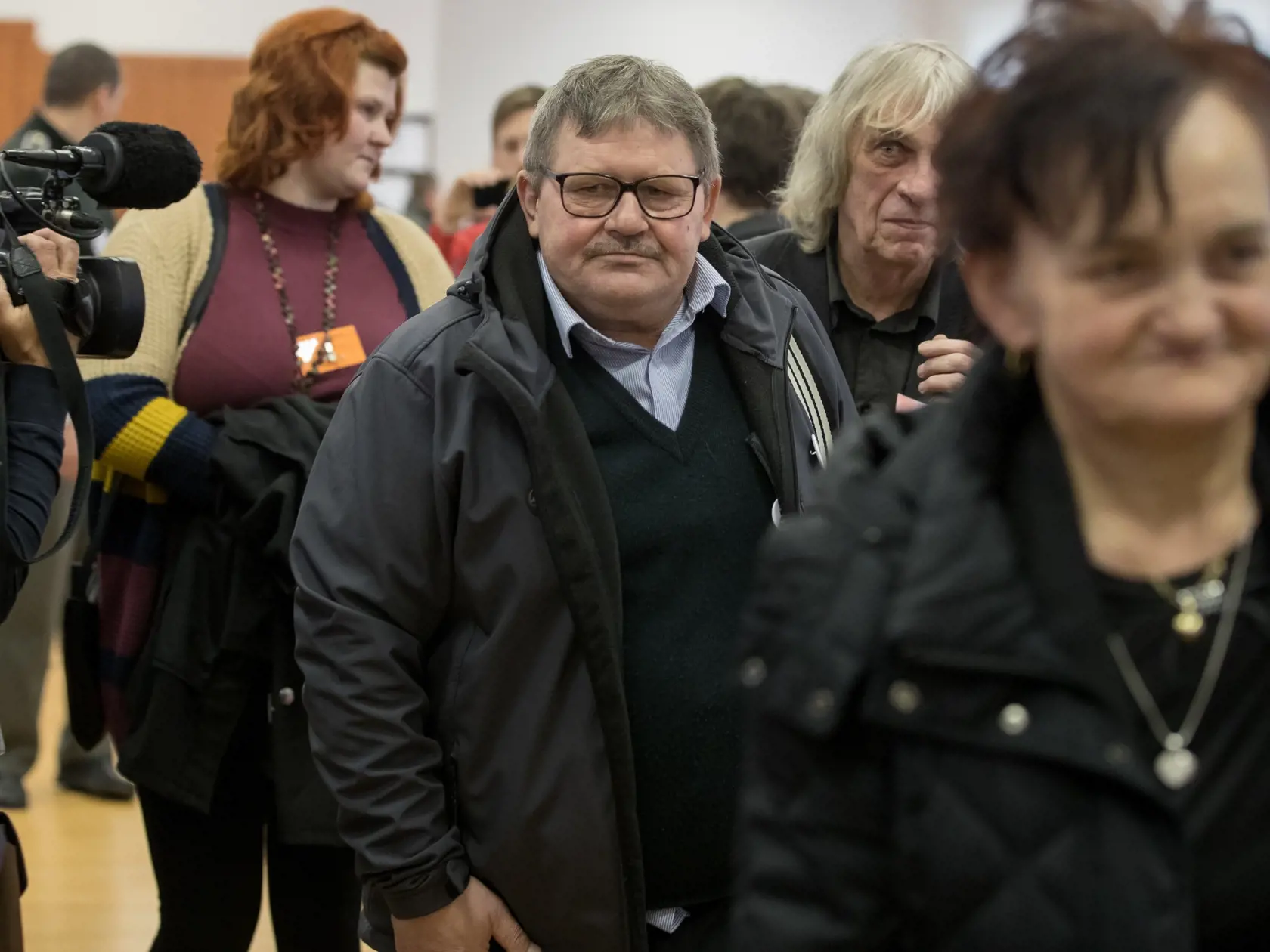 Prvé pojednávanie na Špecializovanom trestnom súde v Pezinku vo veci vraždy investigatívneho novinára Jána Kuciaka a jeho snúbenice Martiny Kušnírovej. Na snímke je Jozef Kuciak, otec Jána Kuciaka.