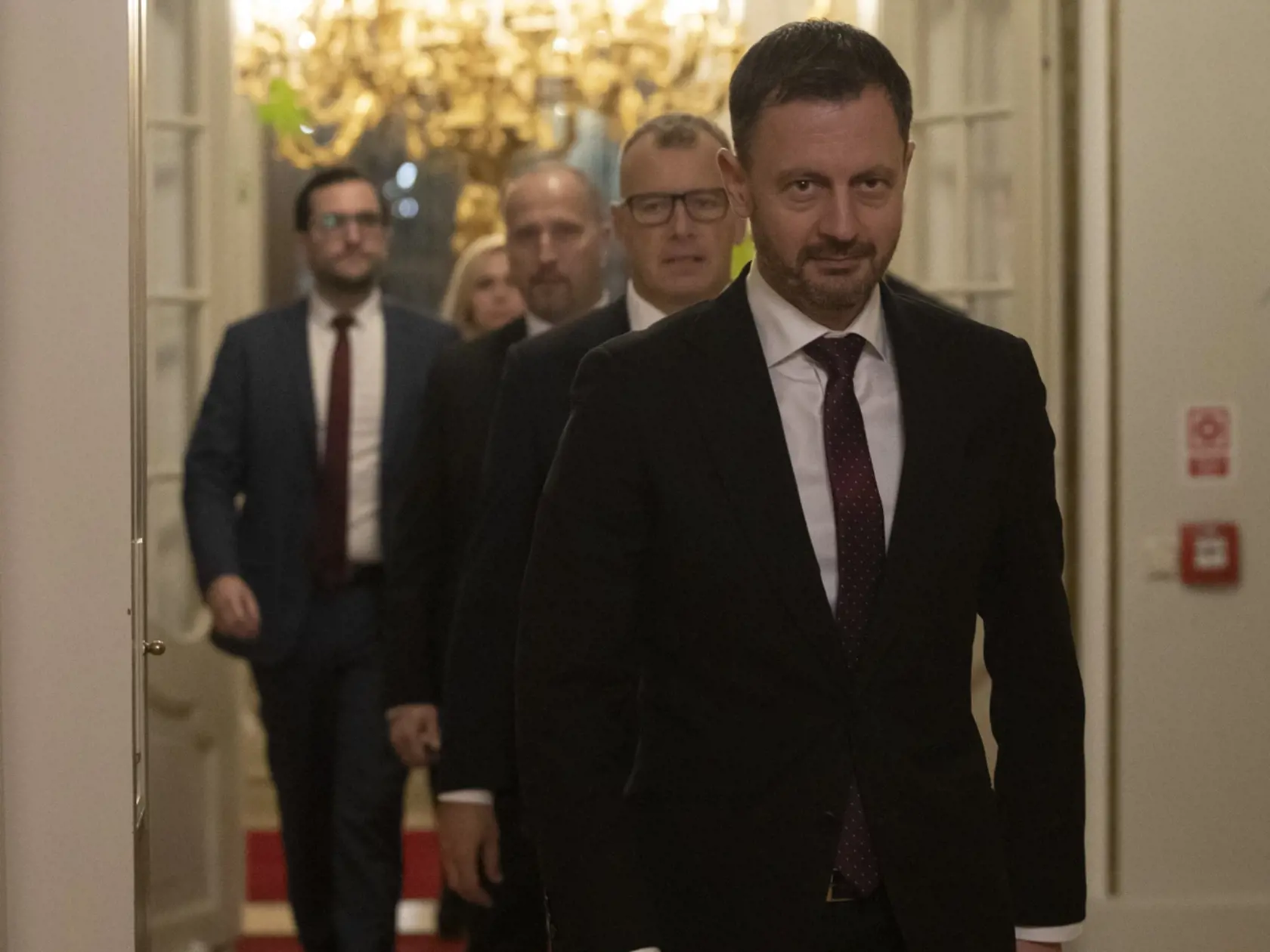 Na snímke premiér Eduard Heger a predseda vlády Boris Kollár na rokovaní u prezidentky po vyslovení nedôvery vláde.