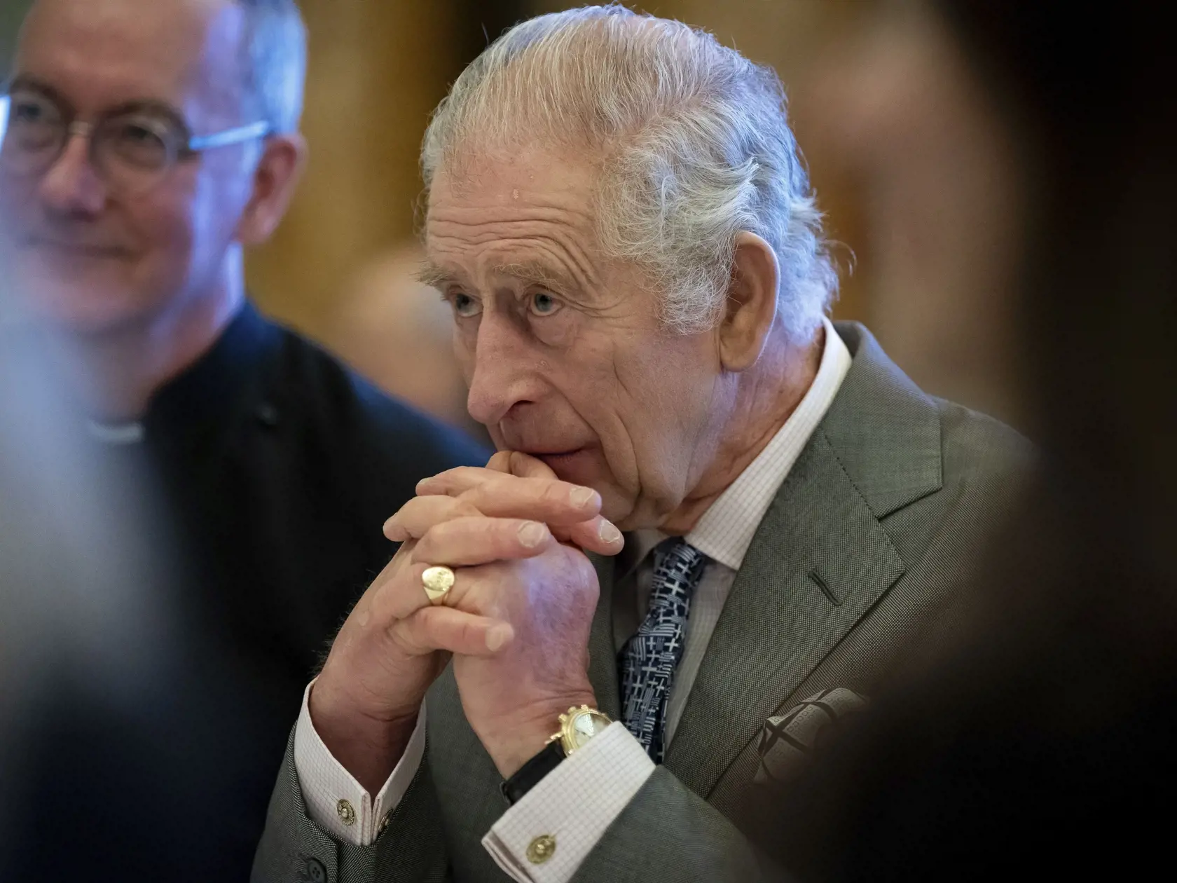 KK35 archív Londýn - Na archívnej snímke z 13. decembra 2023 v Londýne britský kráľ Karol III. hostí stretnutie mladých lídrov britských komunít a vierovyznaní, na ktorom diskutujú o výzvach, ktorým čelia ich komunity. Britskému kráľovi Karolovi III. diagnostikovali rakovinu, oznámil v pondelok 5. februára 2024 Buckinghamský palác. Nespresnil, o aký druh rakoviny ide, údajne to však nie je rakovina prostaty. Kráľ sa zároveň v pondelok začal podrobovať liečbe. FOTO TASR/AP
FILE - Britain's King C