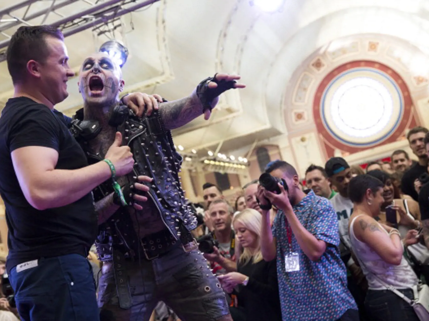 Zombie Boy na výstave tetovaní v Londýne v roku 2014.