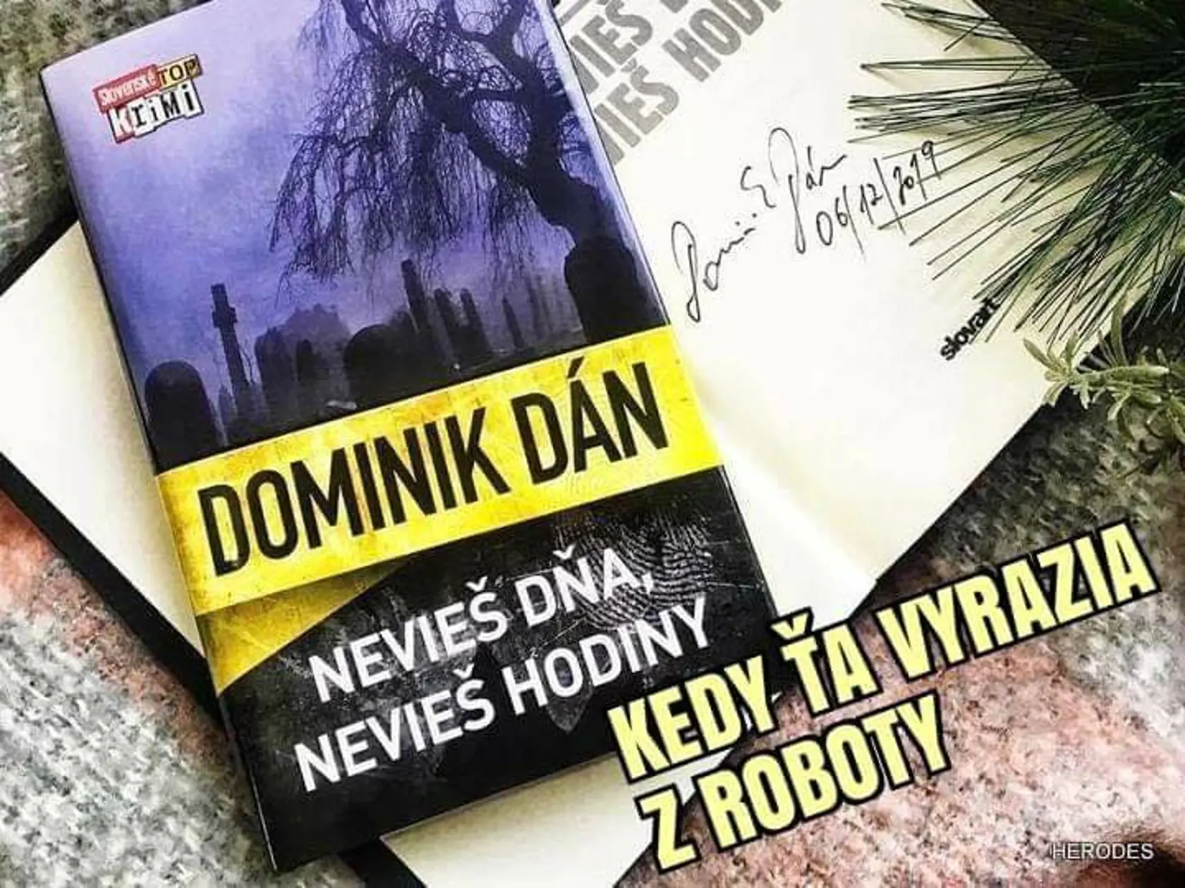 Ministerstvo vnútra prepustilo autora bestsellerov Dominika Dána zo zamestnania. Mal tam zarábať až dve tisíc eur mesačne. Minister vnútra Roman Mikulec tvrdí, že ho nikdy nevidel. Exminister vnútra Robert Kaliňák, ktorý Dána zamestnal povedal, že jeho vyhodenie je chybou, lebo mal dobré analytické myslenie.