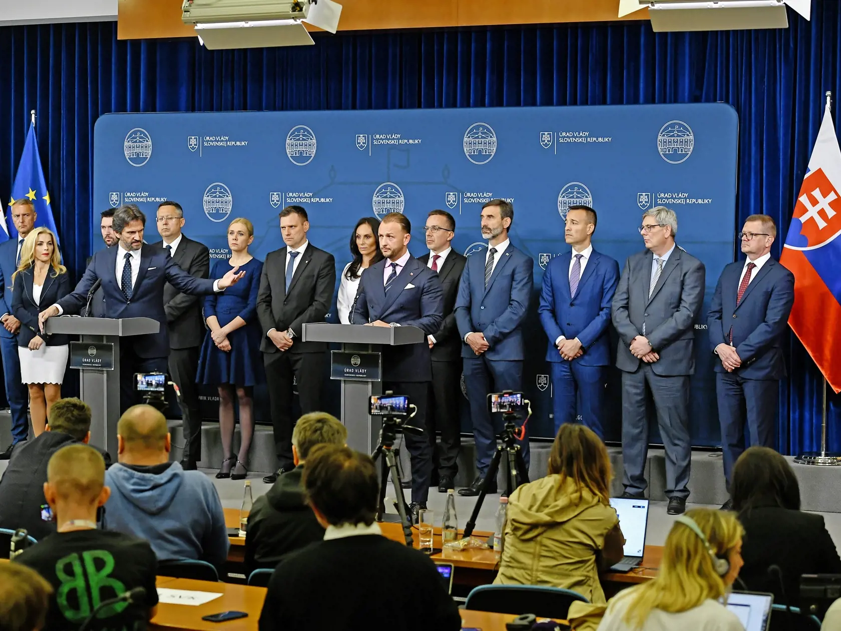 Vláda schválila návrh zákona, takzvaný lex atentát.