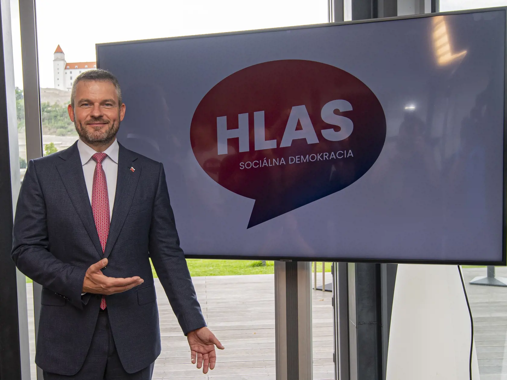Peter Pellegrini predstavuje názov novej politickej strany počas tlačovej konferencie v Bratislave v pondelok 29. júna 2020. Bude sa volať Hlas - Sociálna demokracia. FOTO TASR - Michal Svítok
