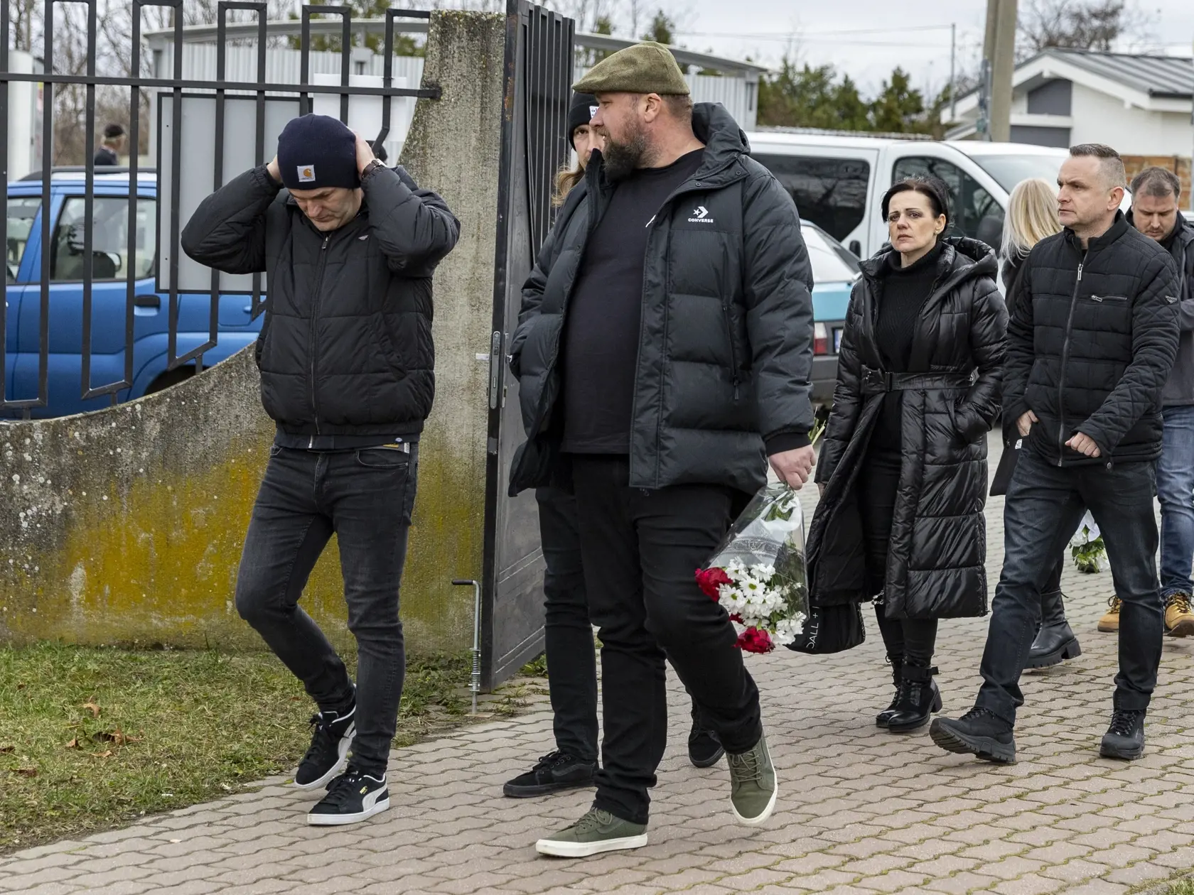 Na snímke je posledná rozlúčka so zosnulým hudobníkom Petrom Sanchezom Sanigom. Na snímke je Vratko Rohoň. 
