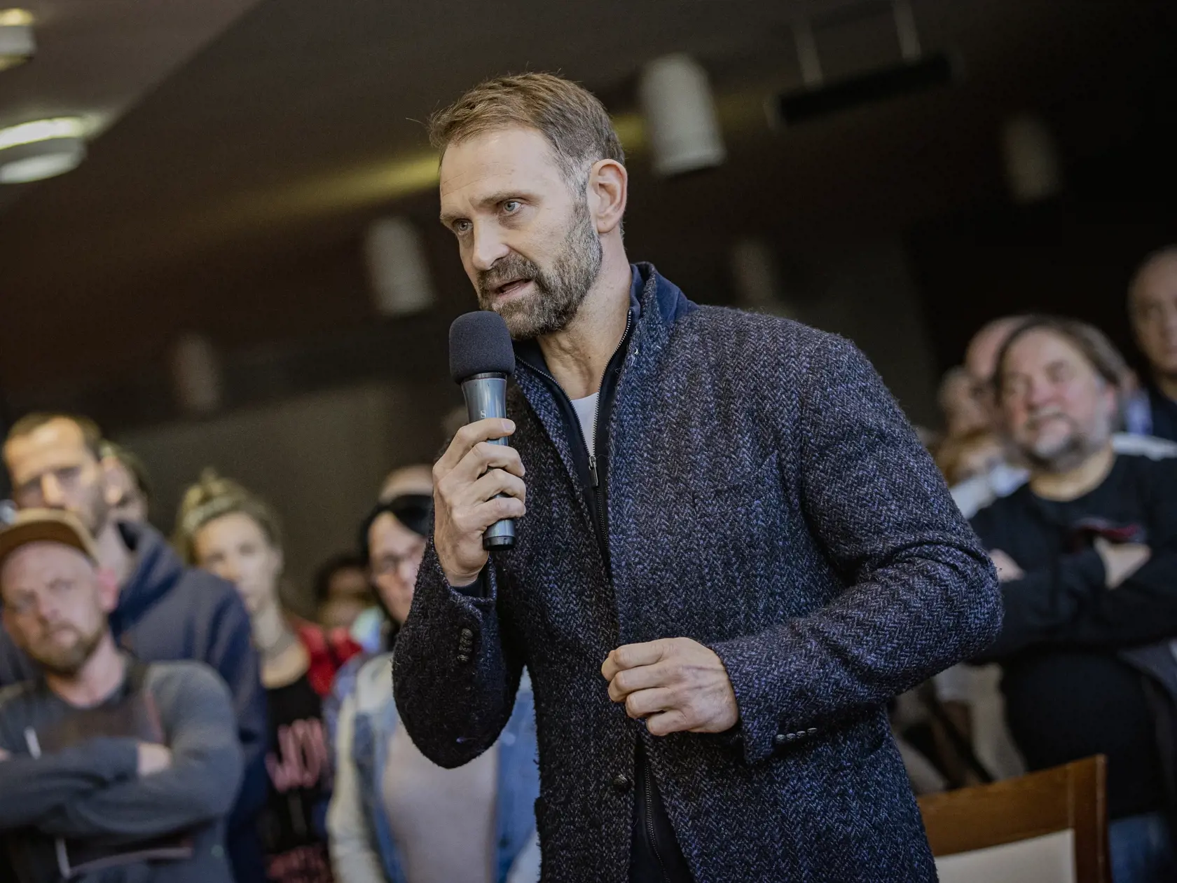 Odchádzajúci riaditeľ Slovenského národného divadla Matej Drlička sa na tlačovej konferencii v budove Slovenského národného divadla verejne ospravedlnil za svoje výroky, ktoré viedli k jeho odvolaniu z funkcie k 1.11.2022. Na snímke Tomáš Maštalír.