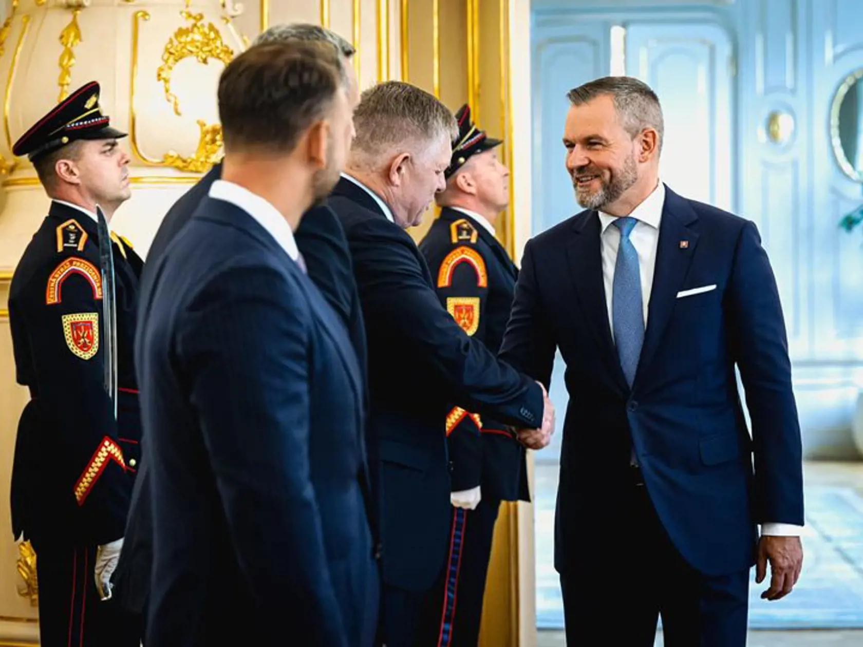 Prezident prijal lídrov koaličných strán, v utorok privíta i zástupcov opozície