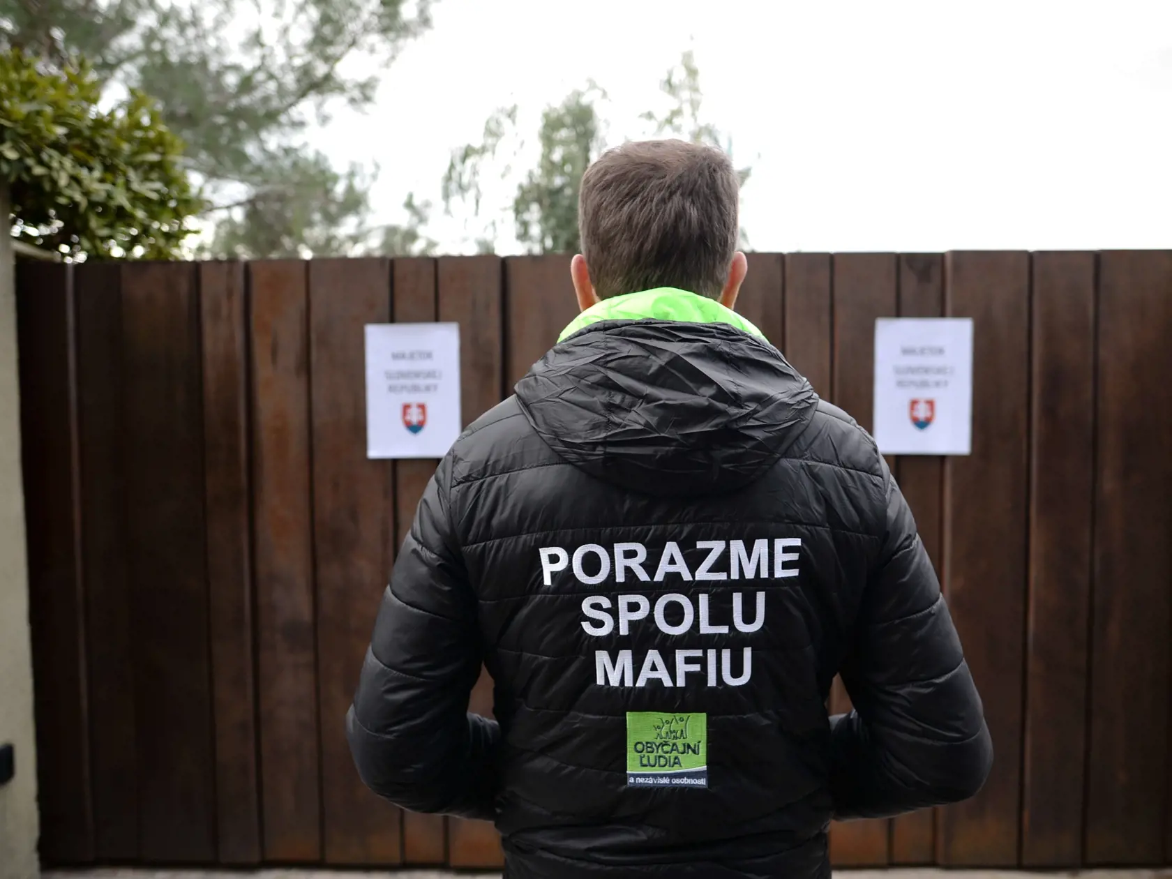 Igor Matovič pred vilou Jána Počiatka v Canes (Francúzsko)