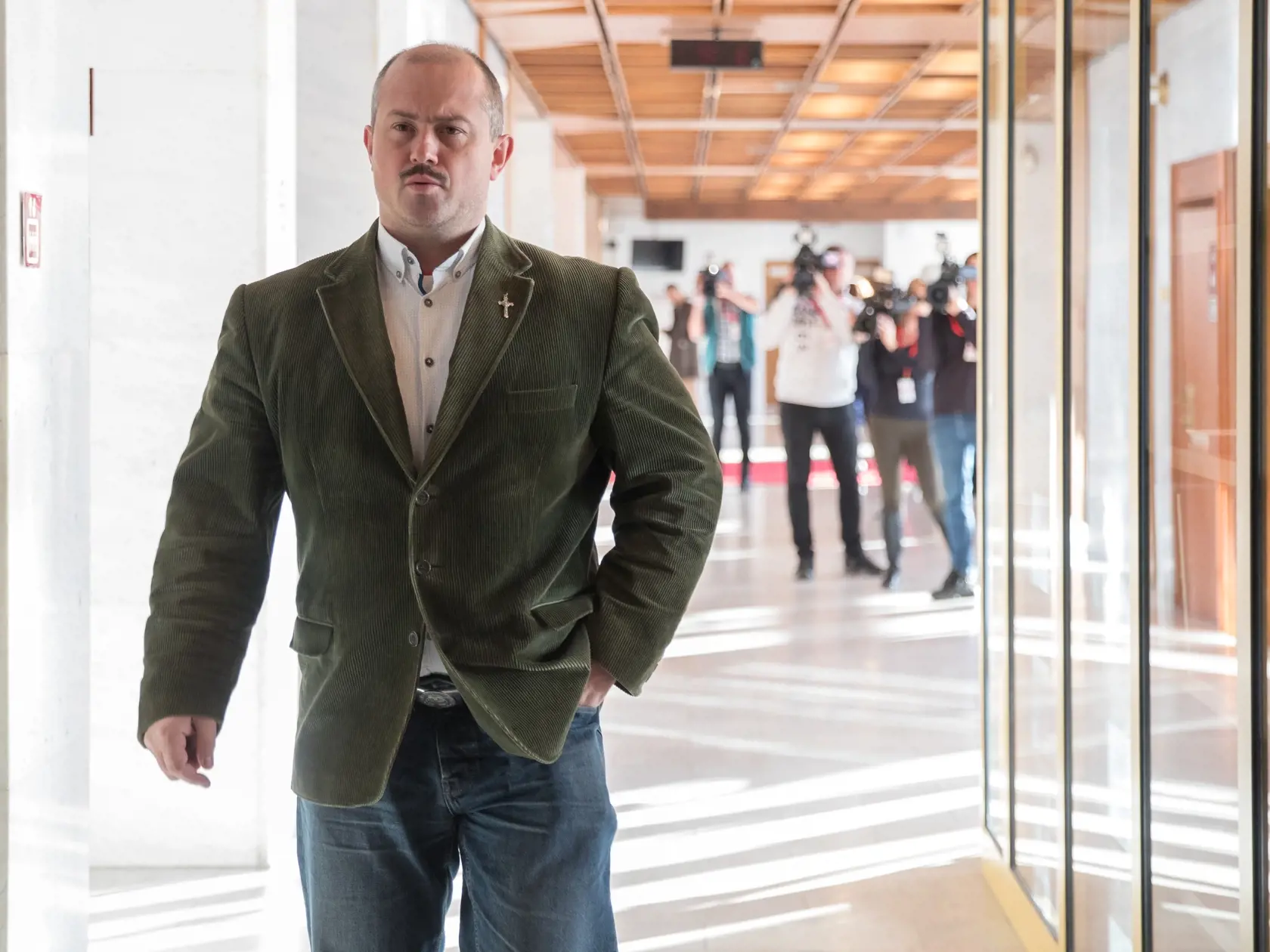 Zasadnutie brannobezpečnostného výboru v Národnej rade Slovenskej republiky. Na snímke je Marián Kotleba.