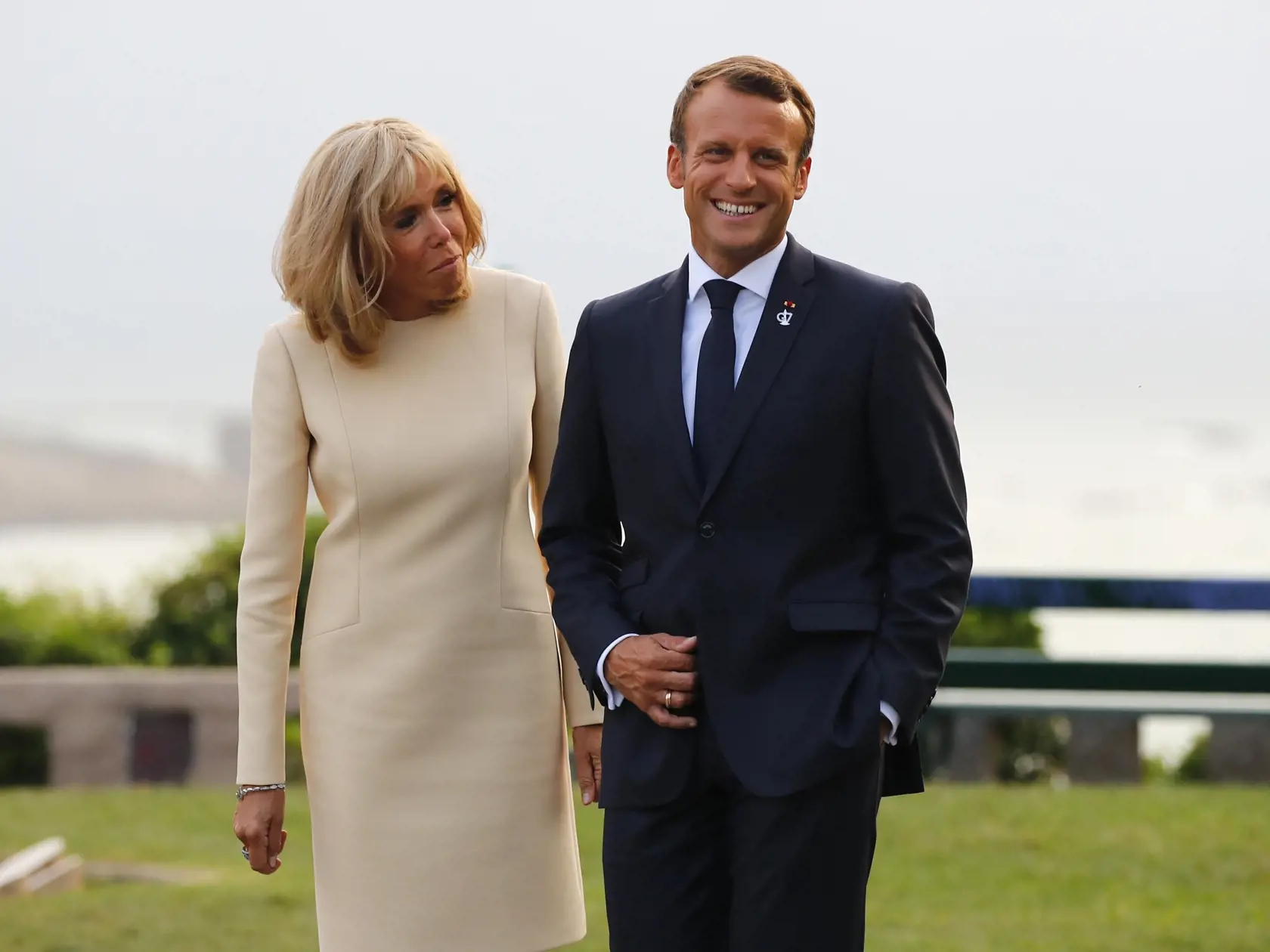 Brigitte Macron na samite lídrov G7 sprevádzala svojho manžela, francúzskeho prezidenta Emmanuela Macrona.