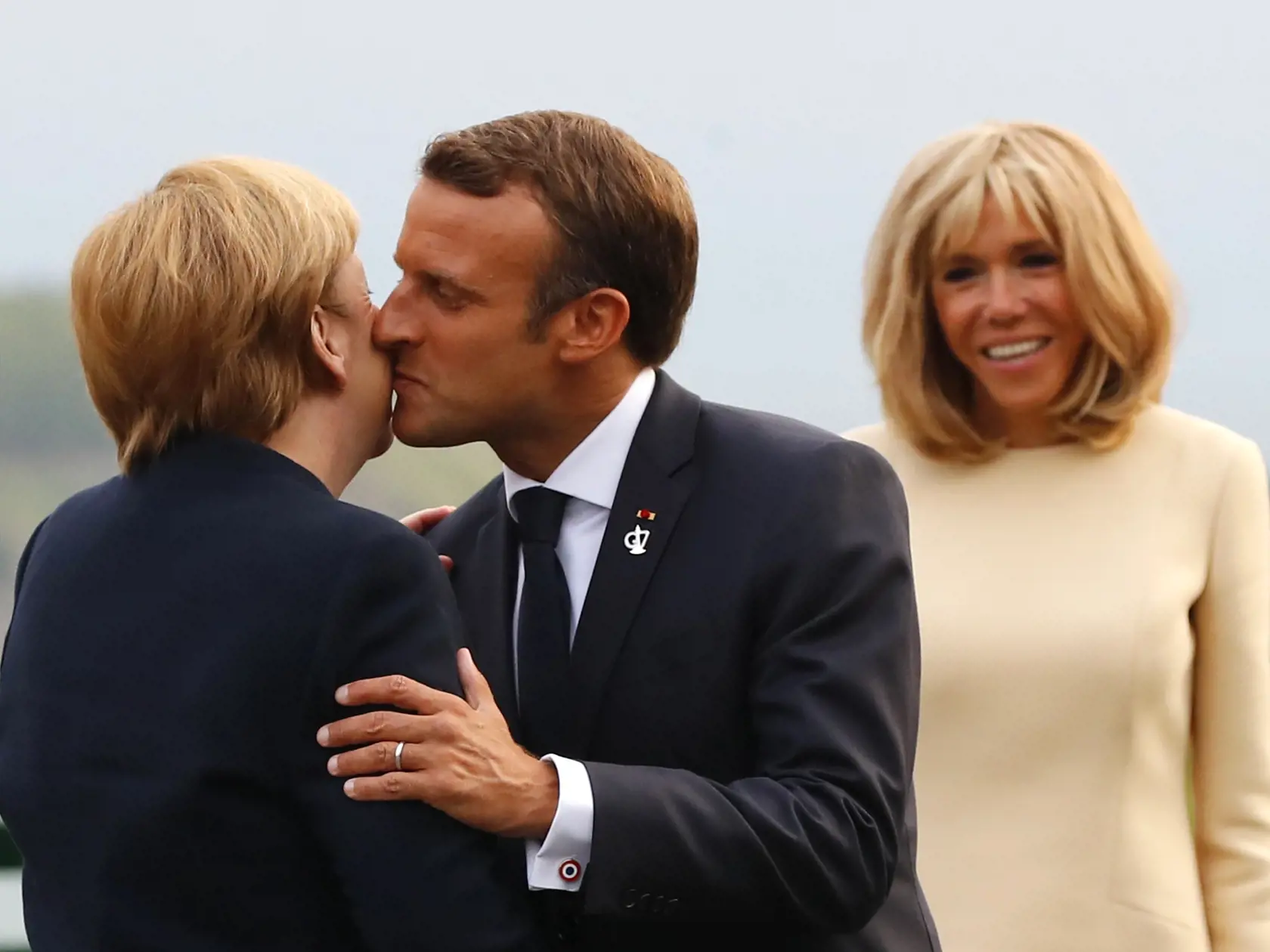 Brigitte Macron na samite lídrov G7 sprevádzala svojho manžela, francúzskeho prezidenta Emmanuela Macrona.