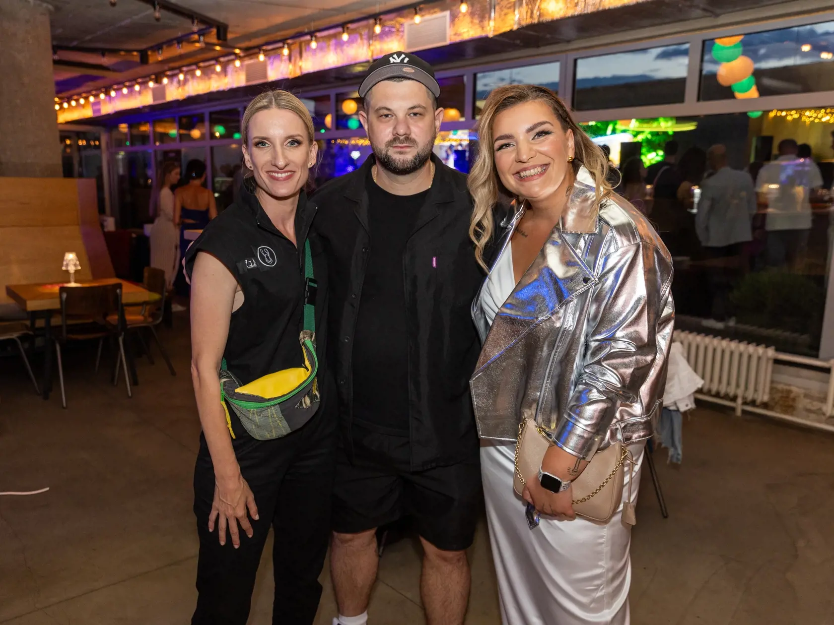 Letná párty televízie Markíza. Na snímke Adela Vinczeová, Joe Trendy a Simona Salátová.