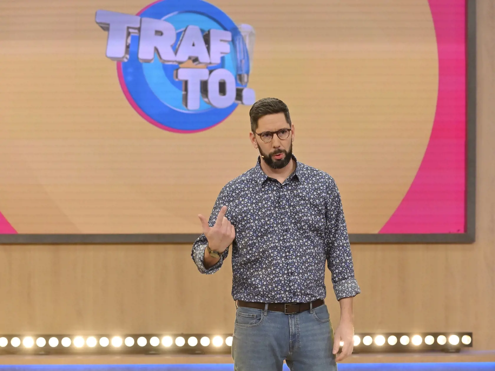 Juraj Šoko Tabaček počas nakrúcania novej relácie Traf to!