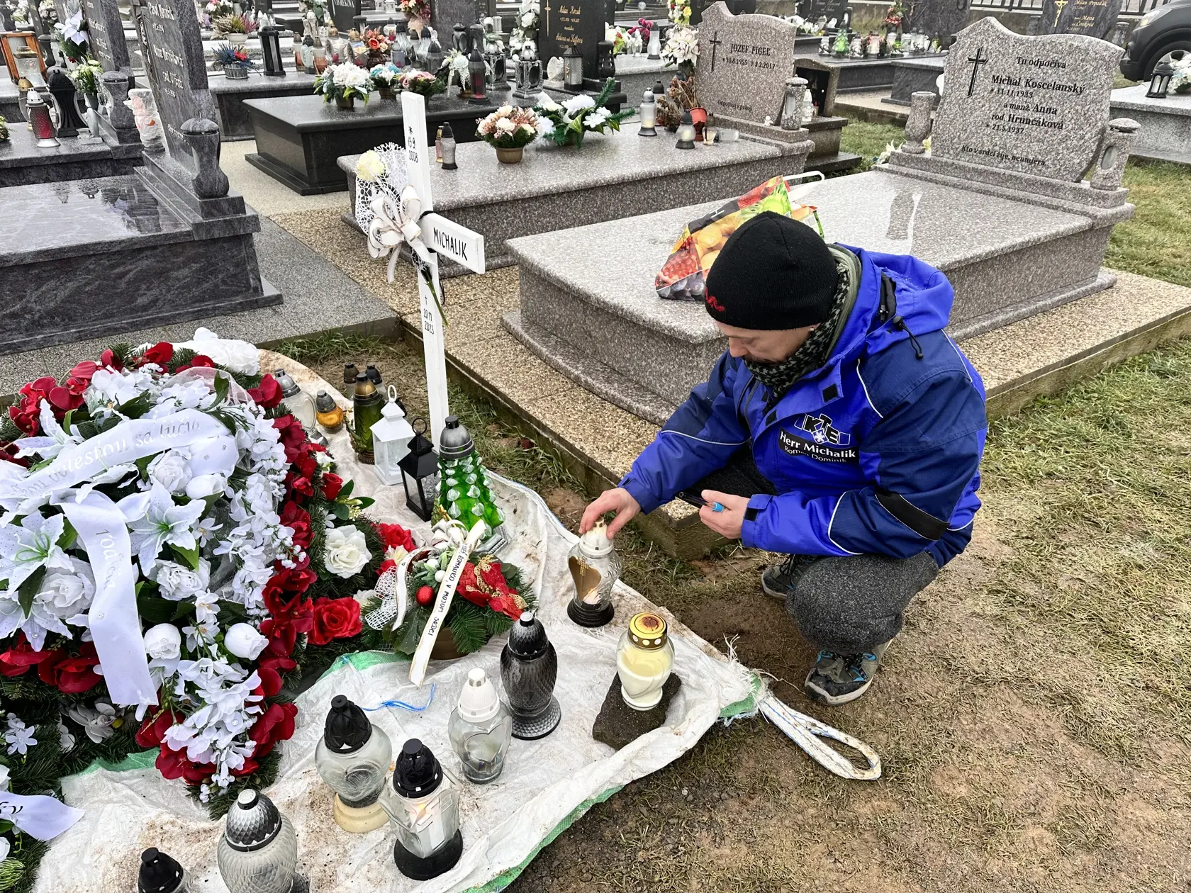 Rodičia si nevedia predstaviť odísť odtiaľto preč.
