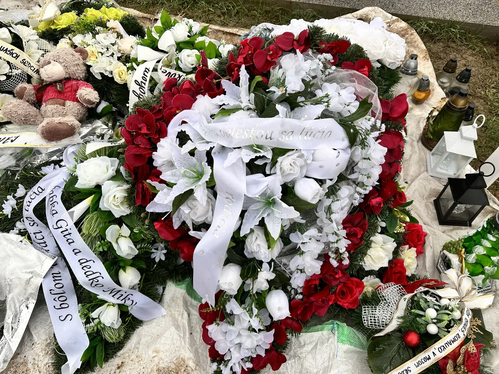 Veniec od rodičov Ivety a Romana Dominika.