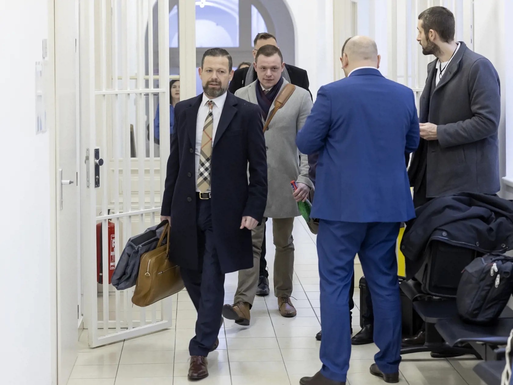 Pojednávanie na Okresnom súde v Trnave s Monikou Jankovskou (v neprítomnosti), Róbertom Krajmerom a Petrom Vaskom, ktorá je obžalovaná zo zločinu vydierania v kauze Fatima. Na snímke je advokát Peter Erdös.