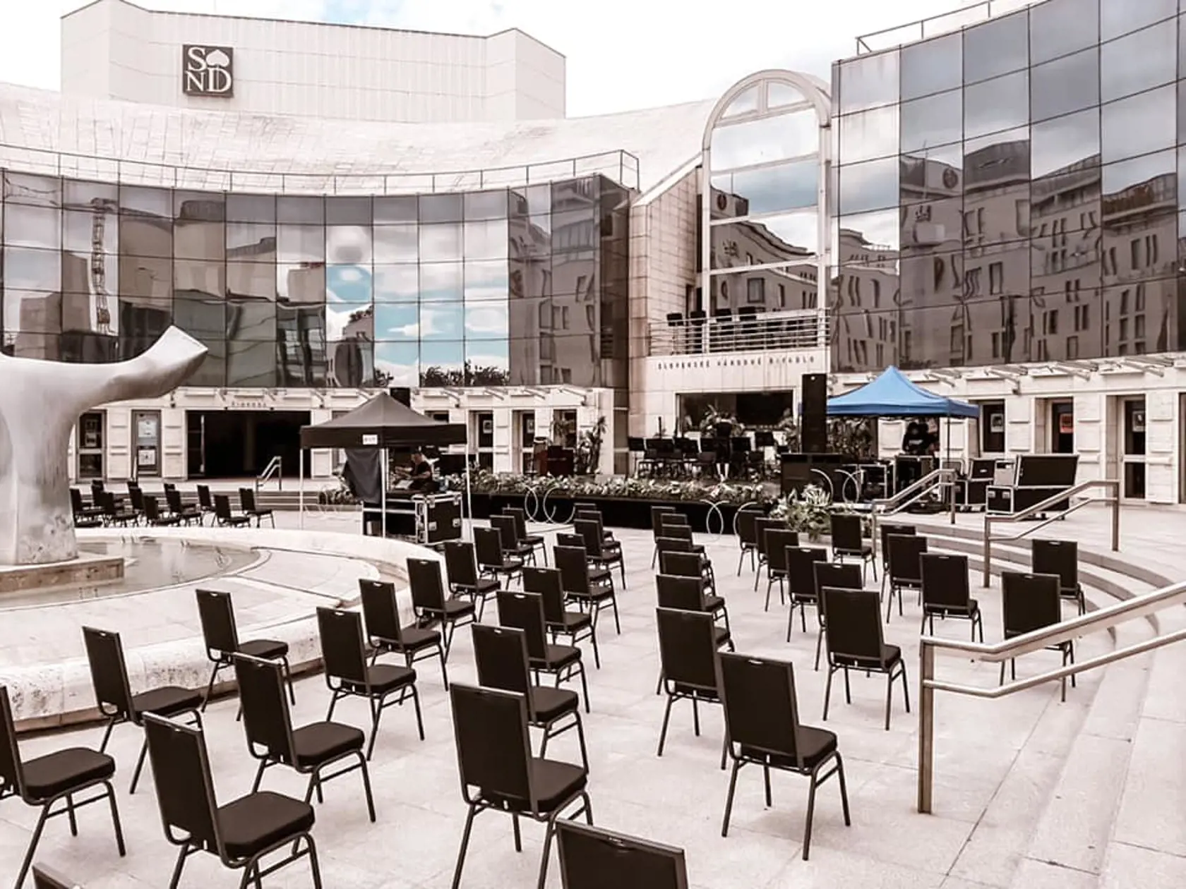 Prípravy na open air rozlúčku so stou sezónou Slovenského národného divadla