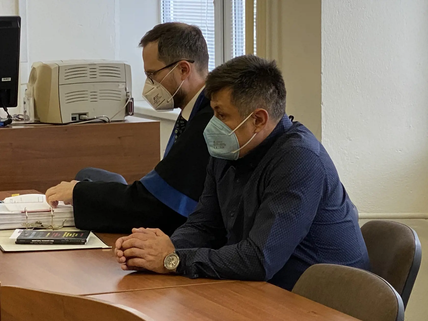 Pilot major Peter Bubelíny čelí súdnemu procesu v Prešove pre haváriu vrtuľníka a smrť dvoch hasičov záchranárov.