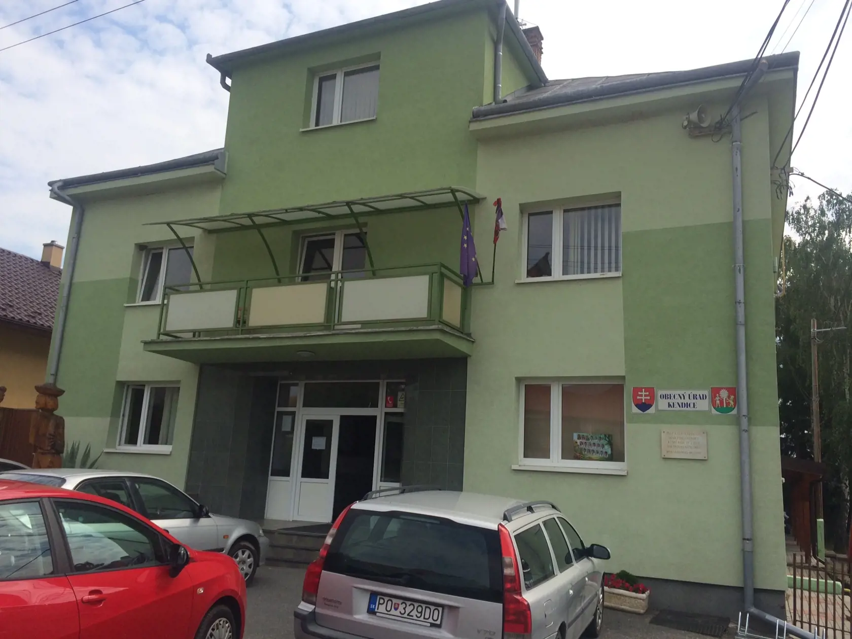 Na snímke obec Kendice, v ktorej sa mal prípad údajného väznenia tínedžerky odohrať.