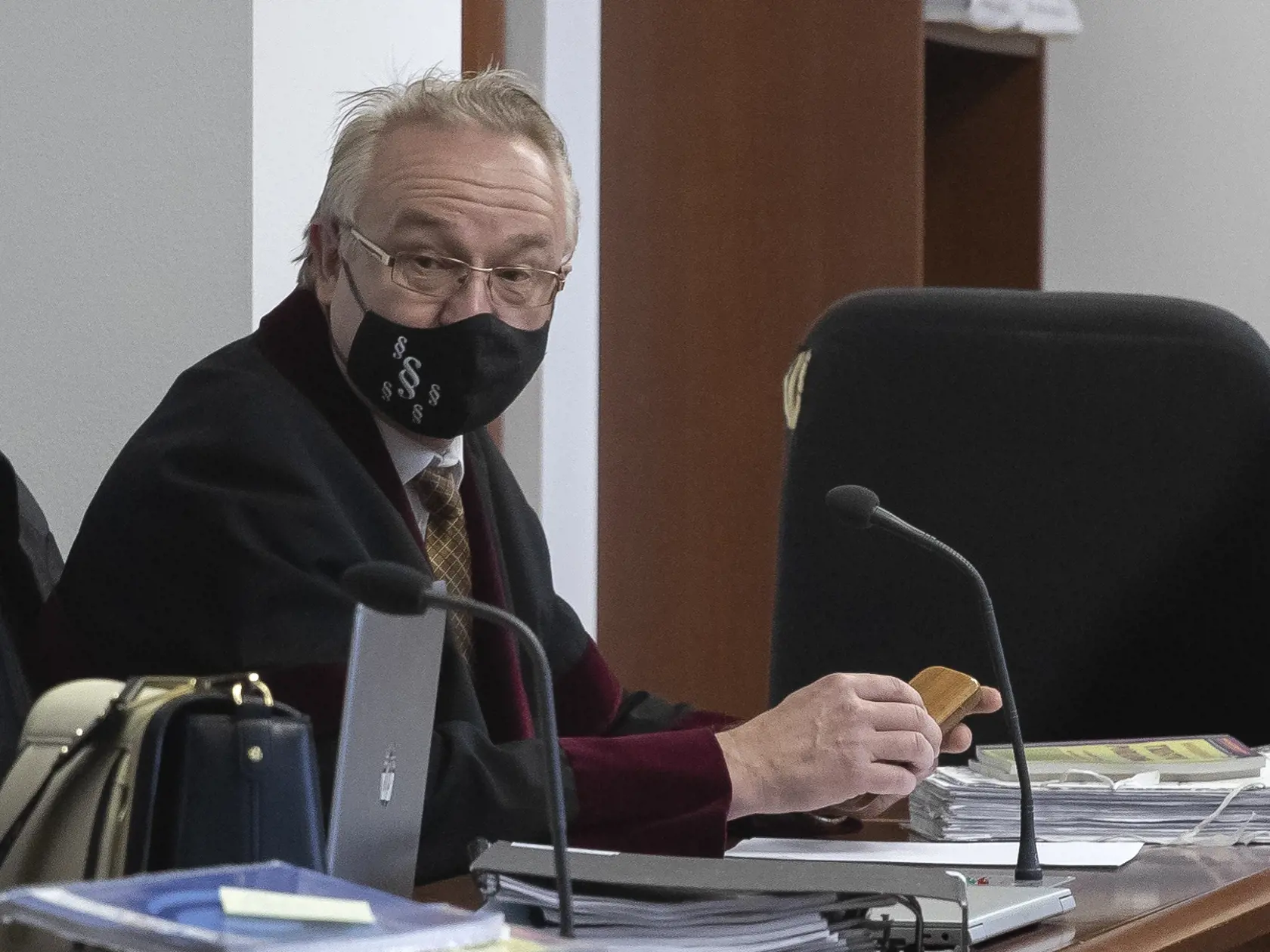 Pojednávanie v kauze zmenky na Špecializovanom trestnom súde v Pezinku. Samostatné konanie v prípade obžalovaného Štefana Agha. Na snímke je prokurátor Ján Šanta.
