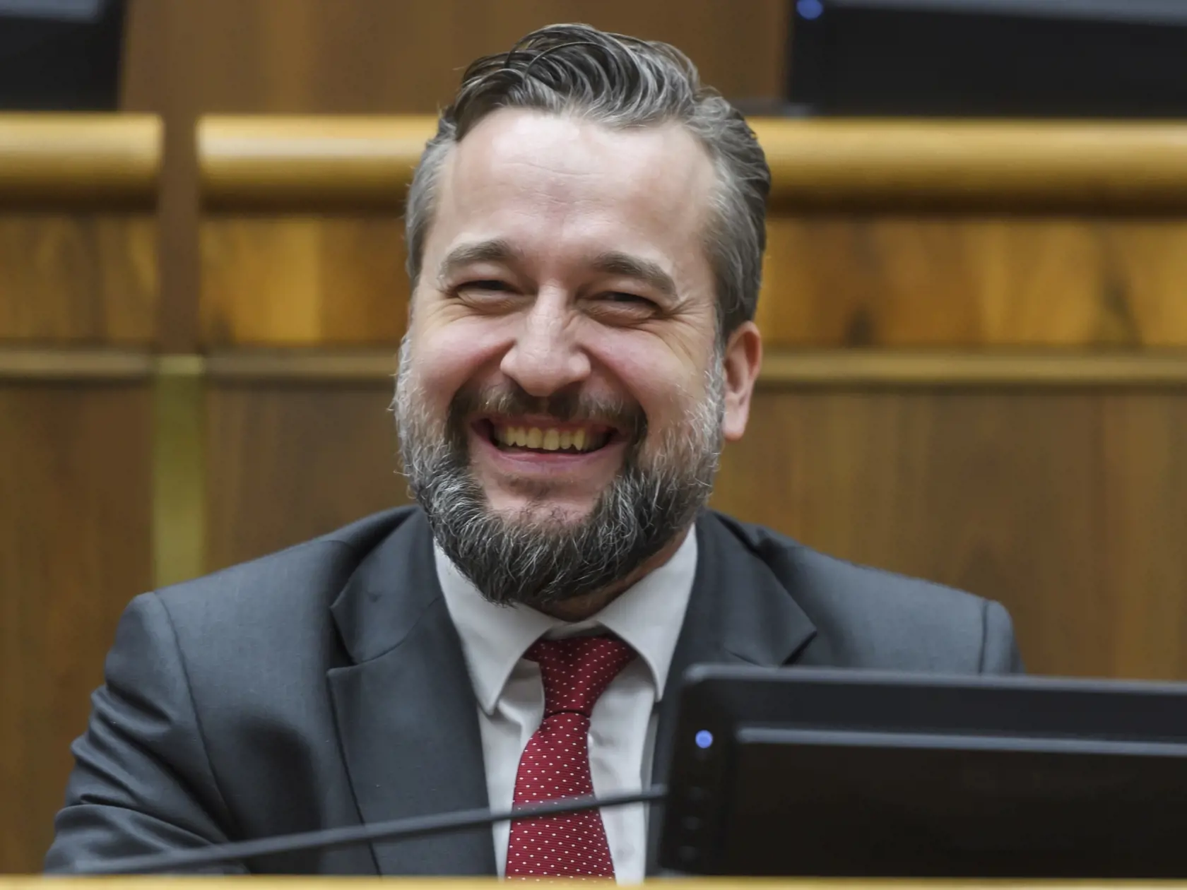 Na snímke podpredseda NRSR Ľuboš Blaha (Smer-SD) počas rokovania 7. schôdze NRSR k návrhu skupiny poslancov Národnej rady Slovenskej republiky na odvolanie Ľuboša Blahu z funkcie podpredsedu Národnej rady Slovenskej v Bratislave 16. januára 2024. FOTO TASR - Jaroslav Novák