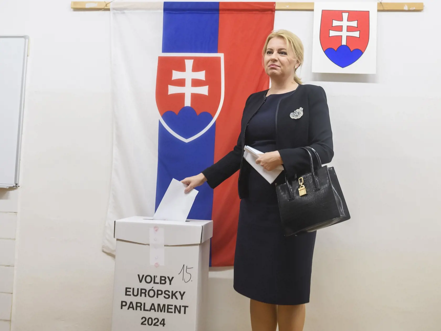 Prezidentka SR Zuzana Čaputová opätovne vyzvala voličov na účasť vo voľbách do europarlamentu.