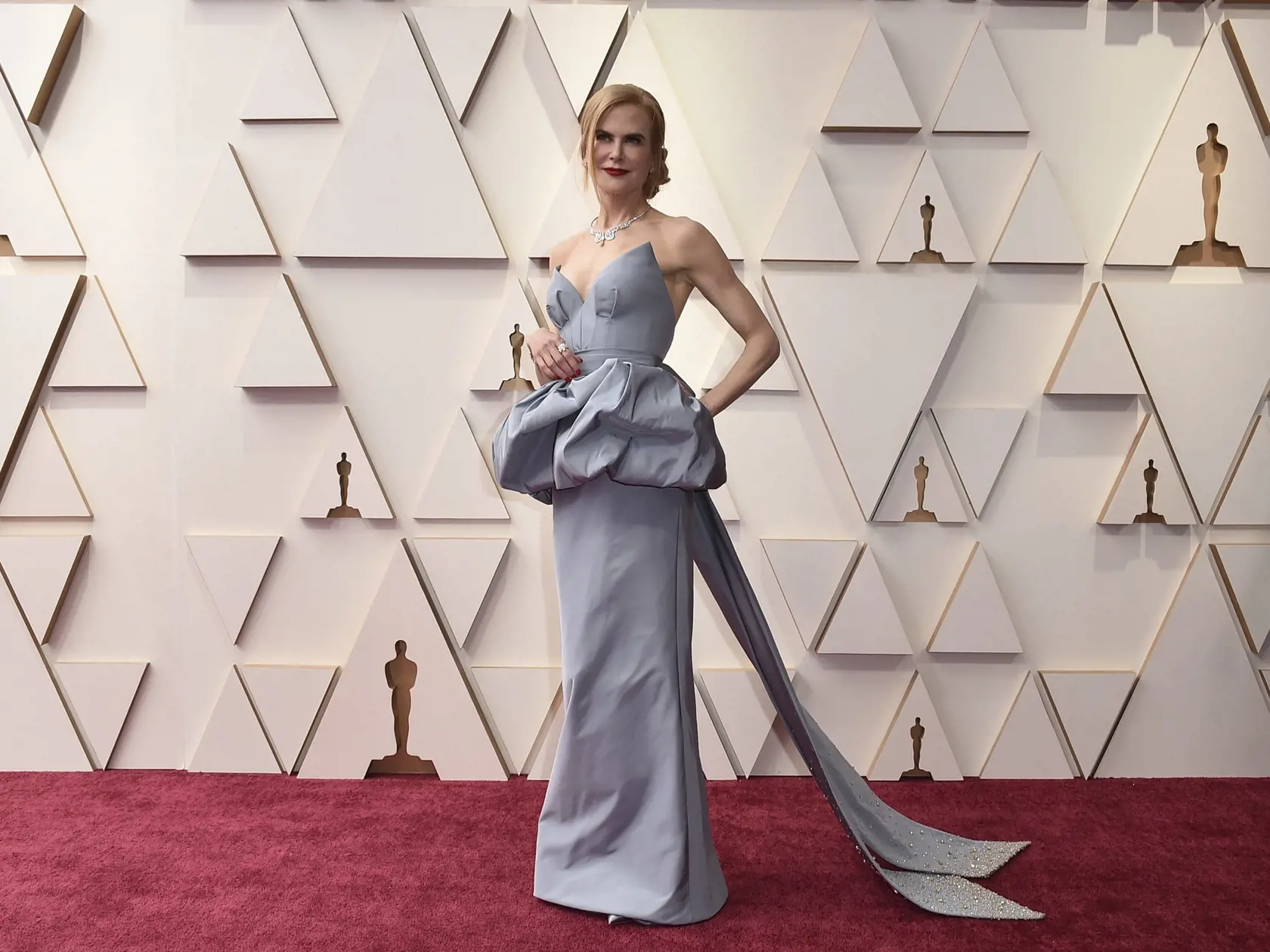 KK45 Los Angeles - Nicole Kidmanová pózuje počas príchodu na 94. ročník udeľovania filmových cien Oscar 27. marca 2022 v Los Angeles. FOTO TASR/AP
Nicole Kidman arrives at the Oscars on Sunday, March 27, 2022, at the Dolby Theatre in Los Angeles. (Photo by Jordan Strauss/Invision/AP)