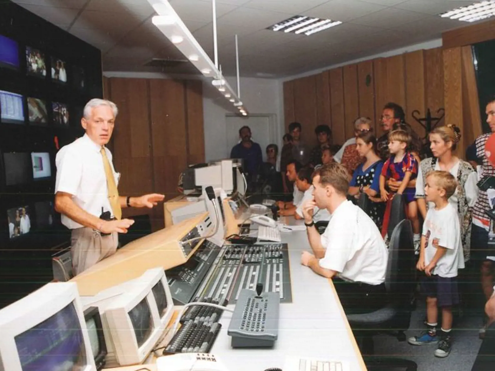 Od roku 1997 sa pravidelne organizujú prehliadky štúdií a redakcií,  kde si na vlastnej koži môžu skúsiť rolu moderátora či moderátorky spravodajských a publicistických relácií.