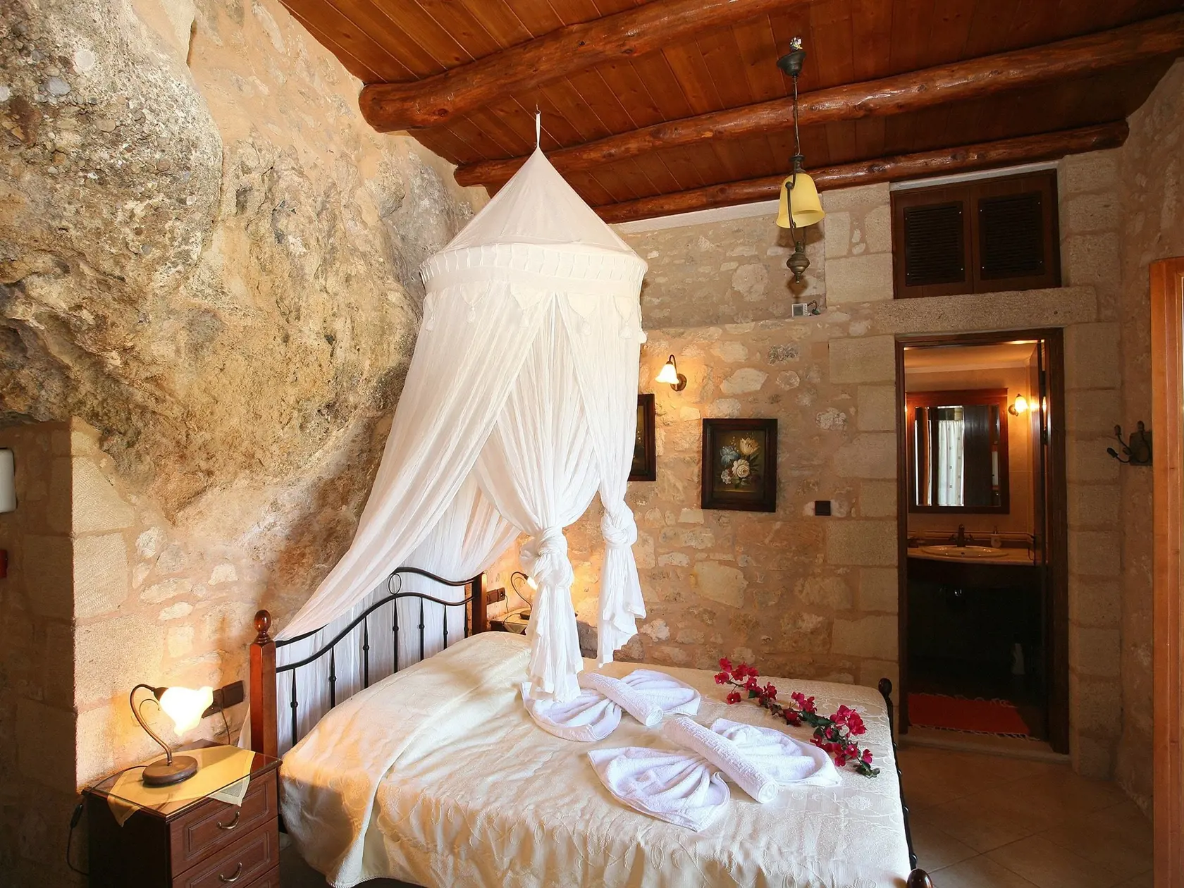 Kamenná vila, Kréta: Bývalý rodinný dom v nádhernom zálive Kissamos. 25 € osoba/noc