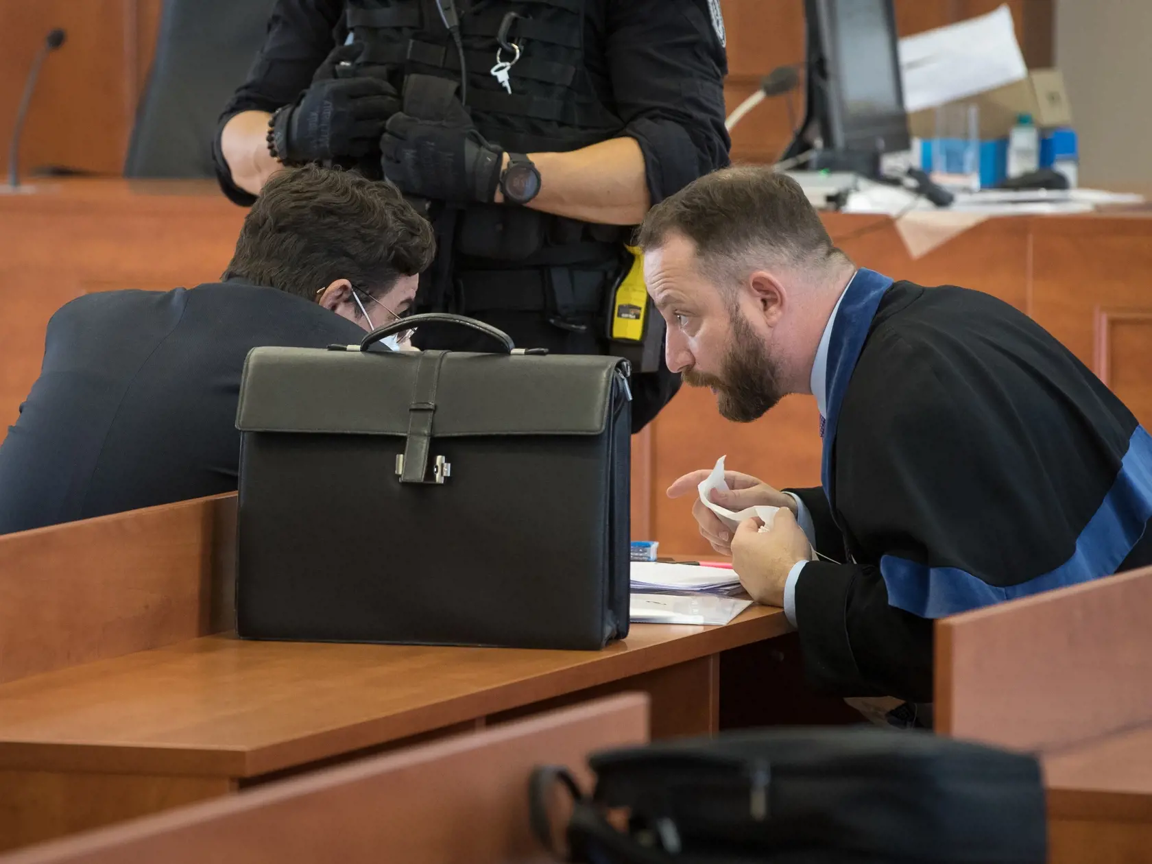 Pojednávanie na Špecializovanom trestnom súde v Pezinku vo veci vraždy novinára Jána Kuciaka a jeho snúbenice Martiny Kušnírovej z objednávky ktorej je obžalovaný Marián Kočner. Očakávaneho rozsudku sa zúčastnilo mnoho slovenských aj zahraničných médii. Na snímke je Marián Kočner so svojim obhájcom Markom Parom.