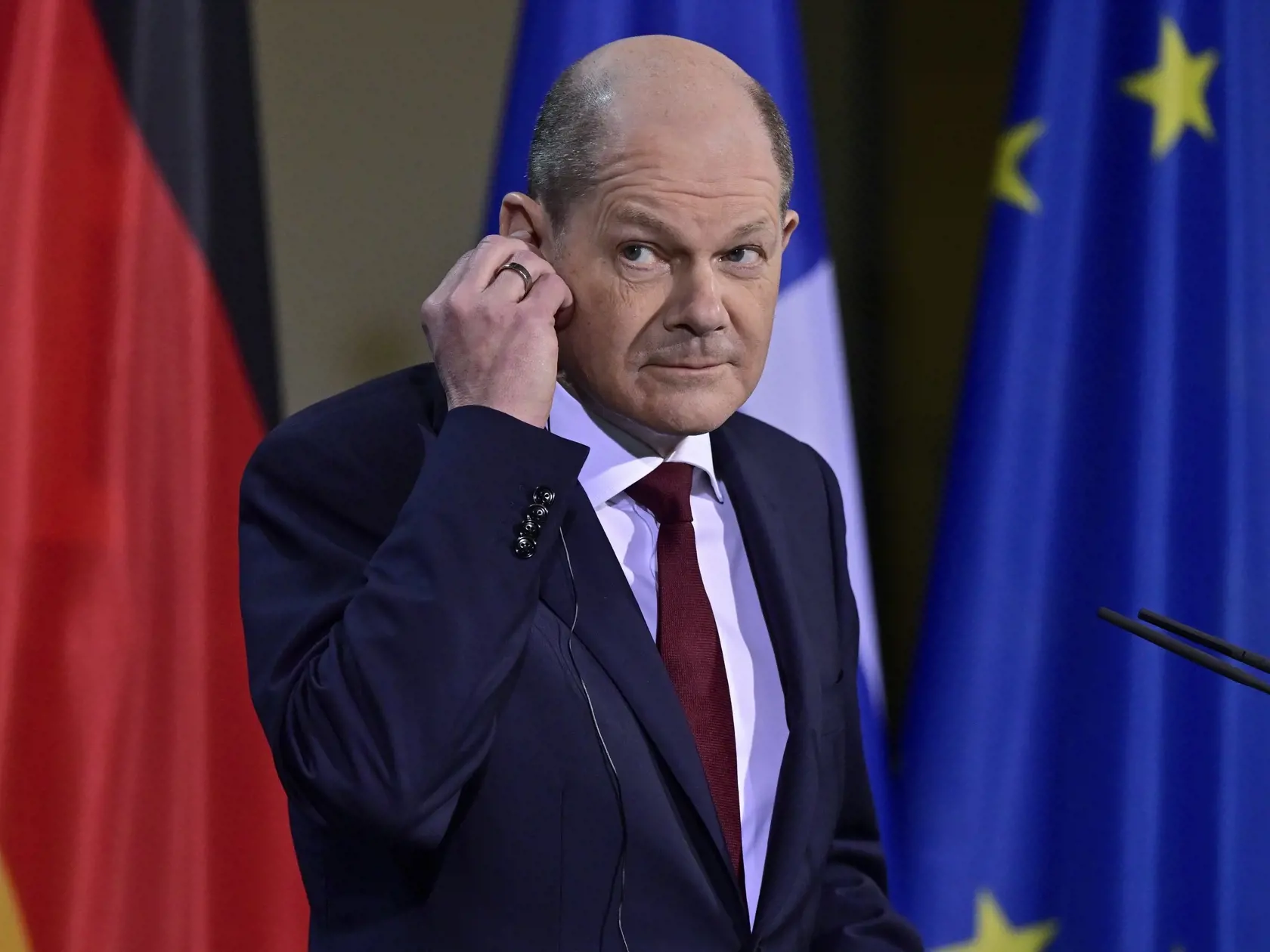 Aj nemecký kancelár Scholz predpokladá, že Putin nedostáva všetky informácie.