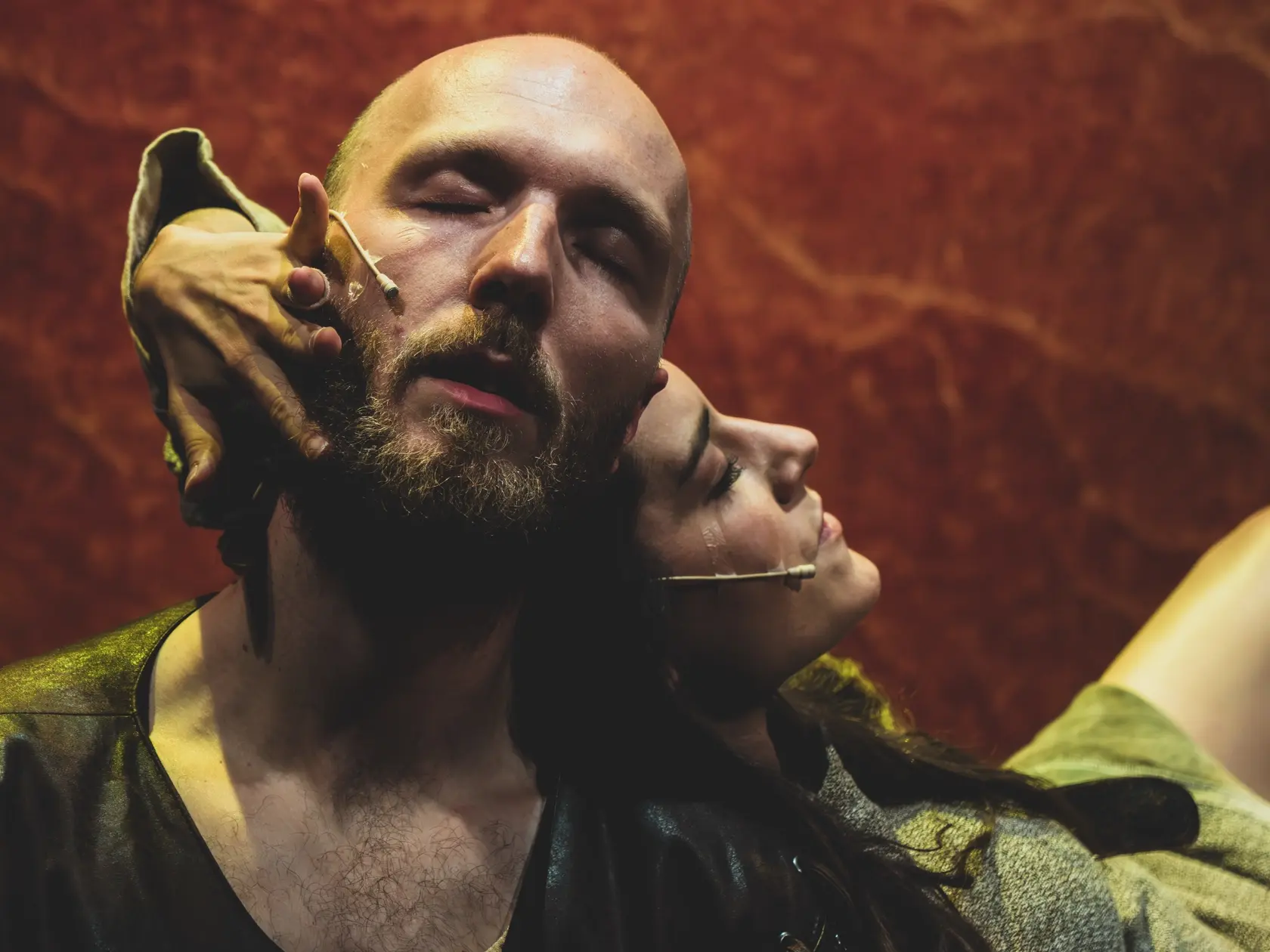 Barbora Bezáková a jej partner František Maňák v predstavení jihlavského divadla Macbeth.