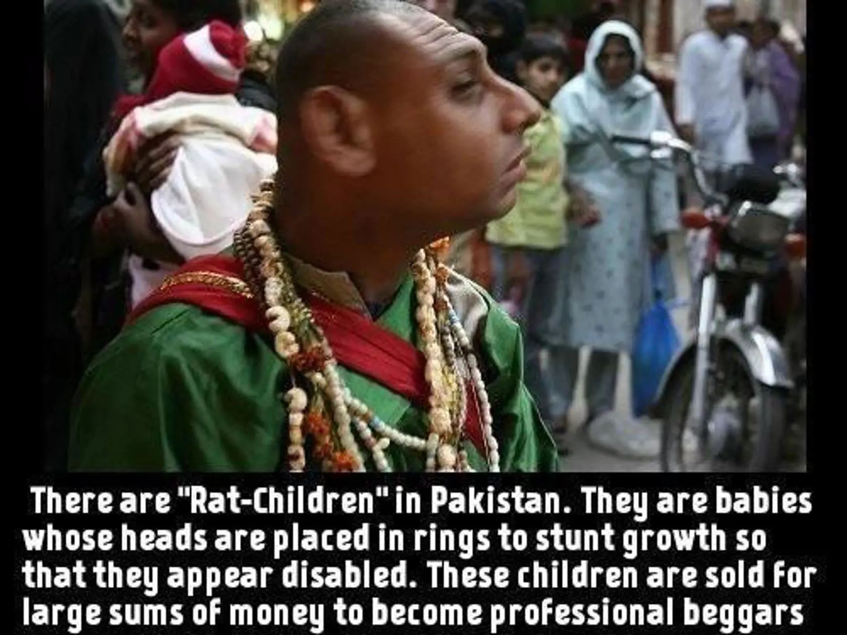 "Potkanie deti" v Pakistane žobrú na ulici.