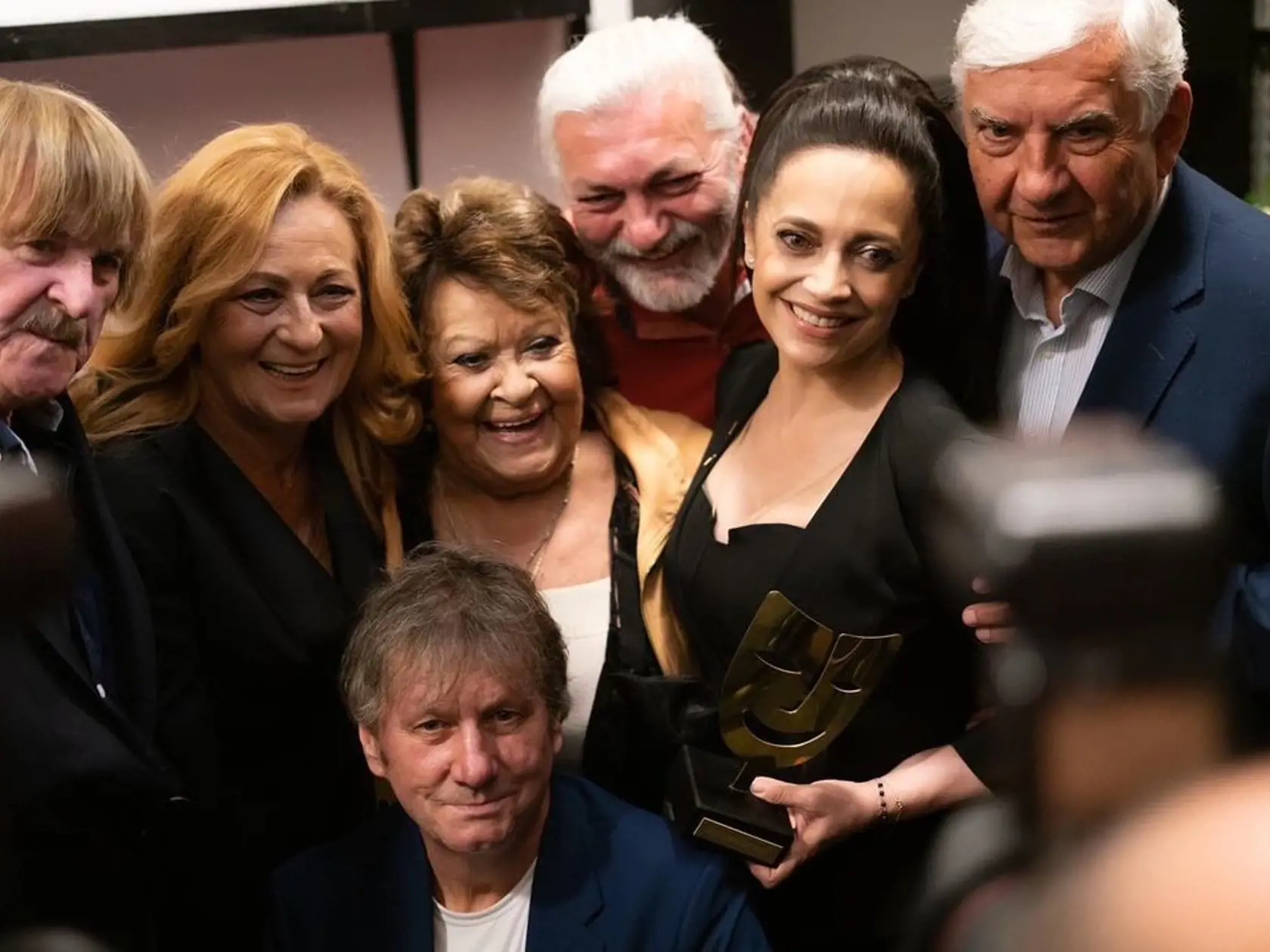 Jiřina Bohdalová s obľúbenými kolegami Lucií Bílou, Miroslavom Donutilom, aj s dcérou Simonou STašovou
