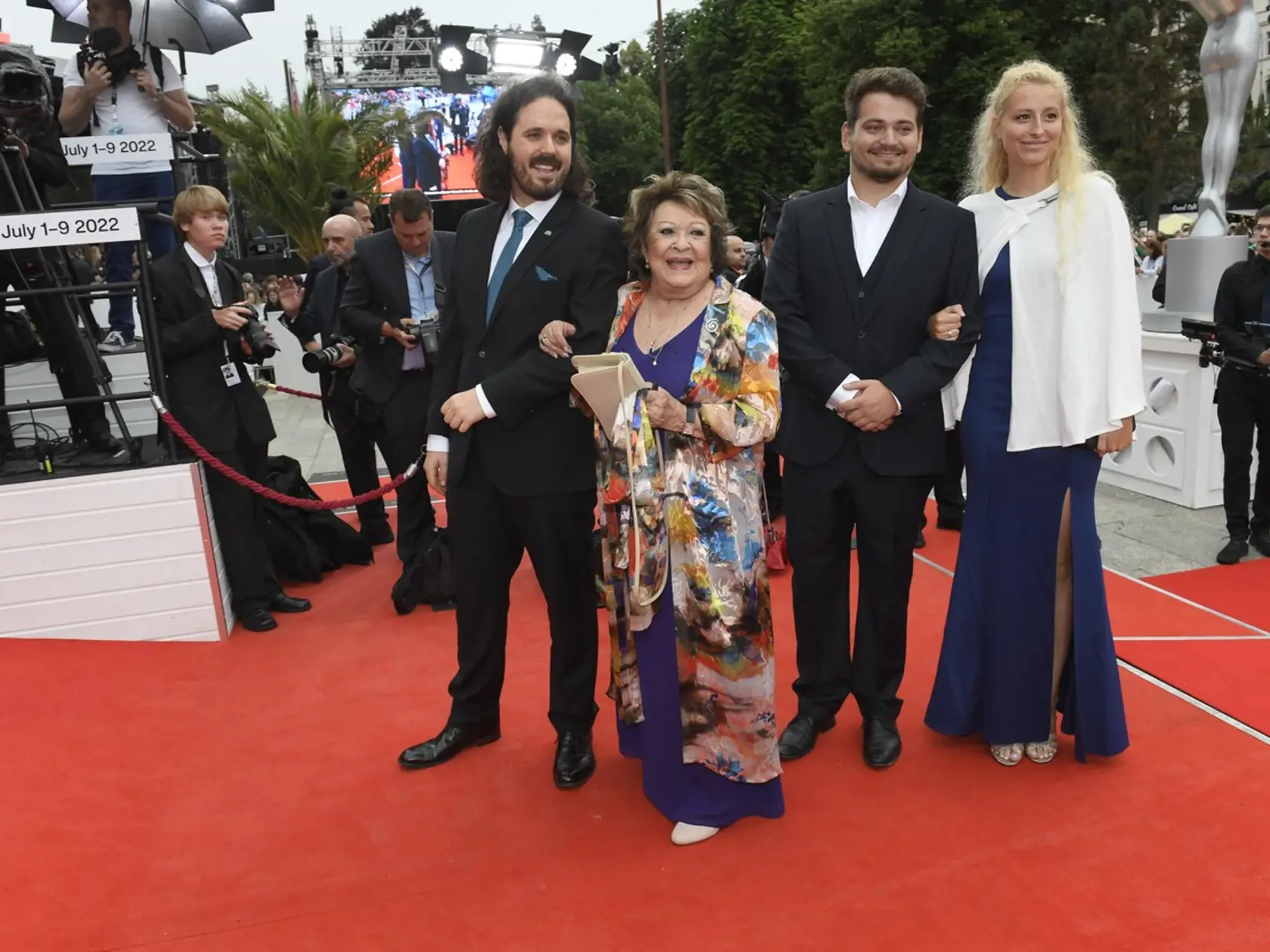 Jiřina Bohdalová s vnukmi