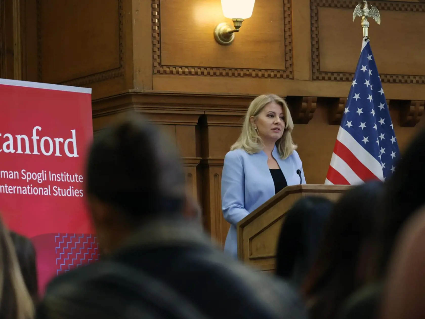 Zuzana Čaputová strávi semester na Stanfordovej univerzite v USA, kde mala prednášku vo februári tohto roka.