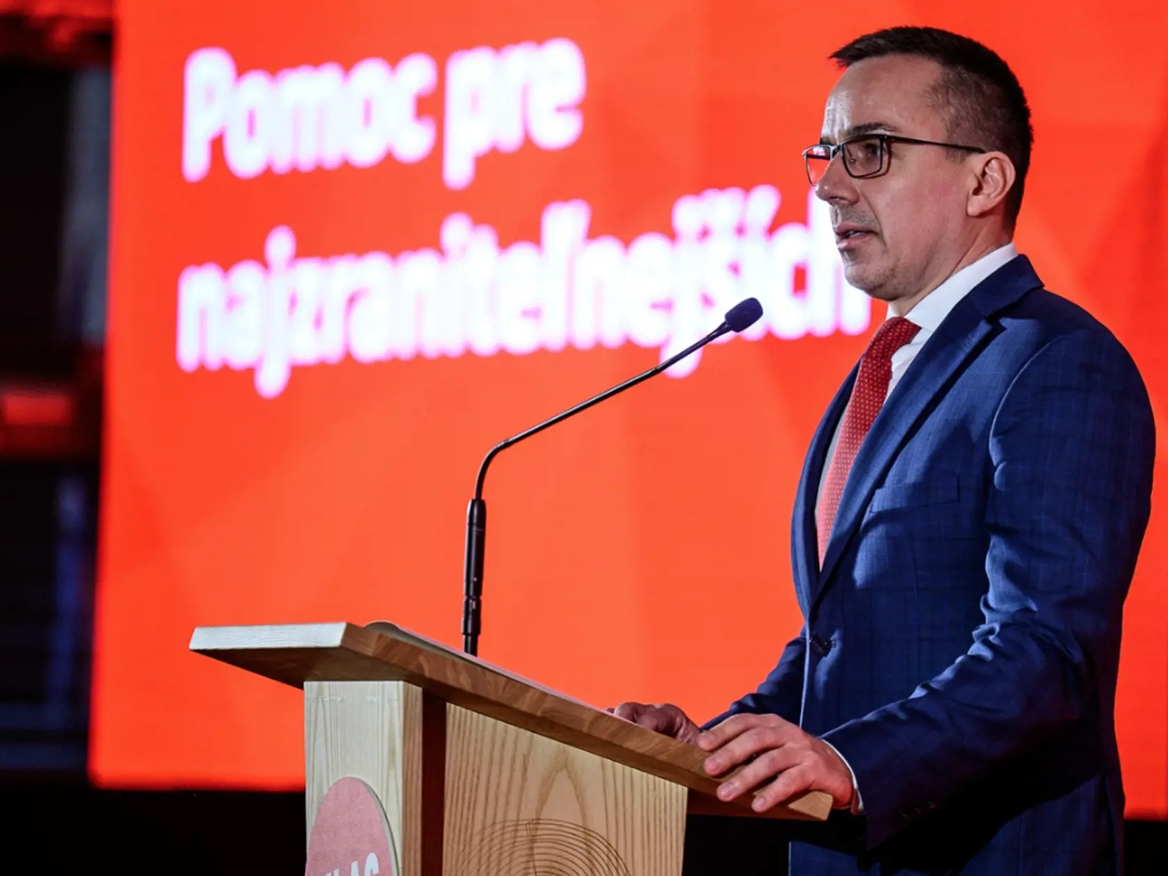 Na straníckom stretnutí sa predstavil aj minister práce Erik Tomáš: „Navrhujeme aj zmeny v ústave, aby nikto nebol diskriminovaný na základe zdravotného postihnutia a veku,“ prehlásili straníci po kongrese.