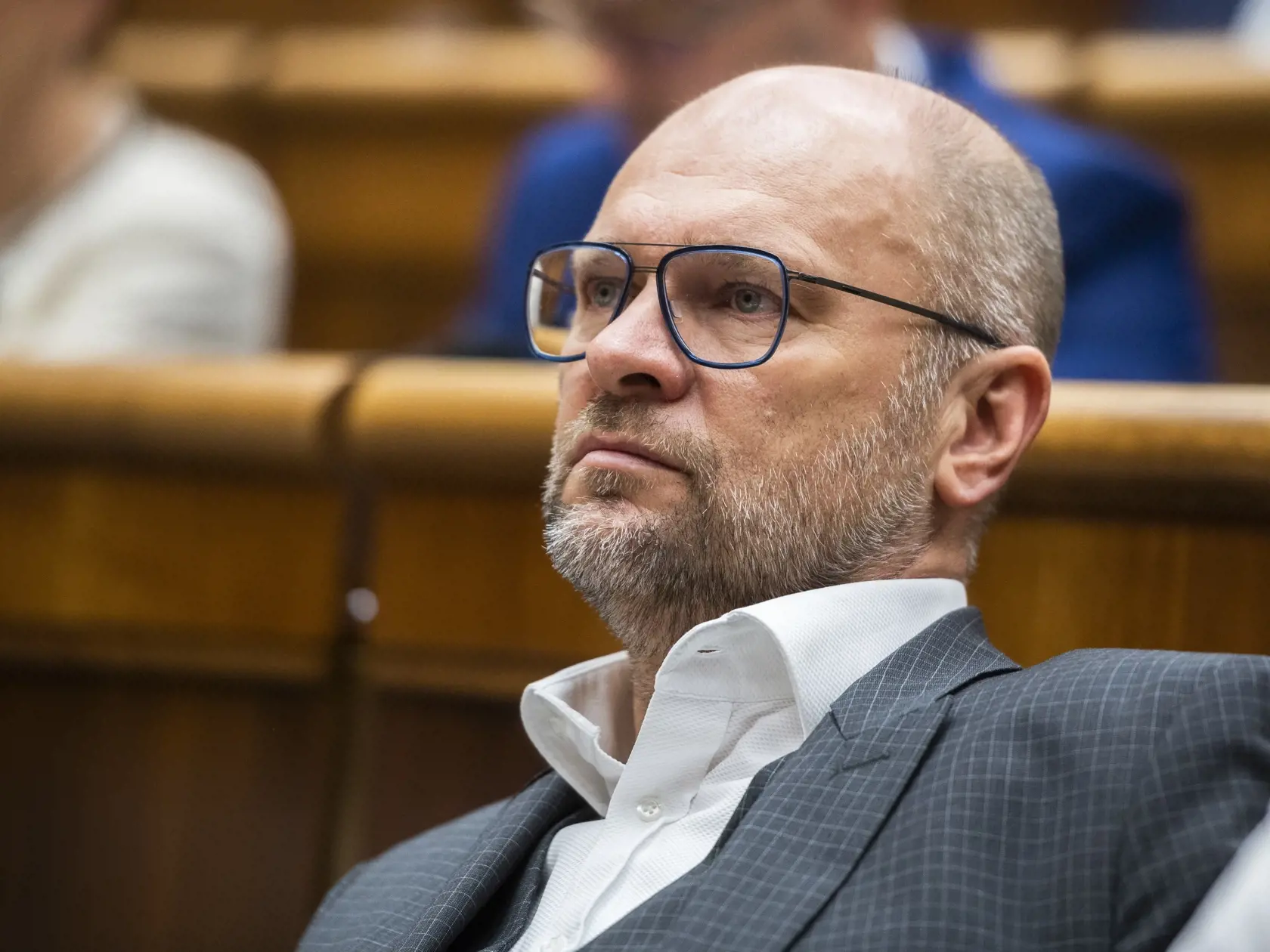 Líder strany Sloboda a Solidarita Richard Sulík slávi okrúhle 55. narodeniny. Skutočne originálnym spôsobom mu zablahoželal dočasne poverený predseda vlády Eduard Heger (OĽaNO)!