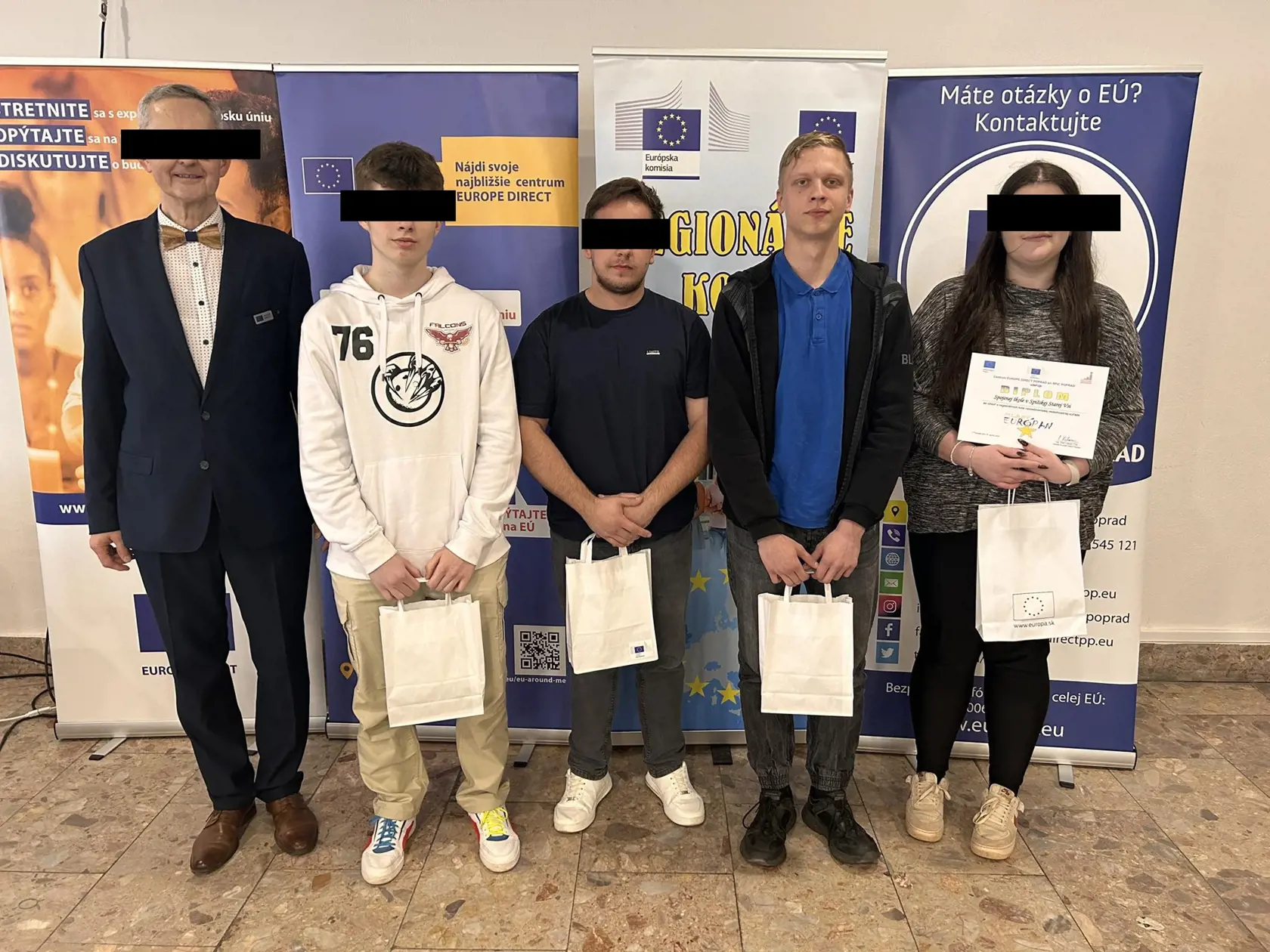Polícia zadržala podozrivého 18-ročného študenta, ktorý sa mal dopustiť závažného skutku na gymnáziu v Spišskej Starej Vsi.