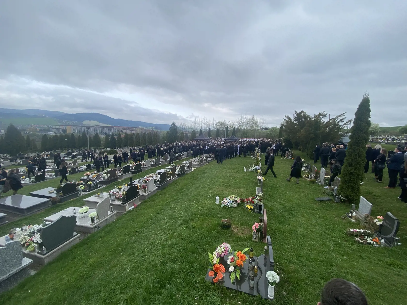 Pohreb troch obetí tragickej havárie pri Spišskej Kapitule v sobotu 6. 4. 2024.