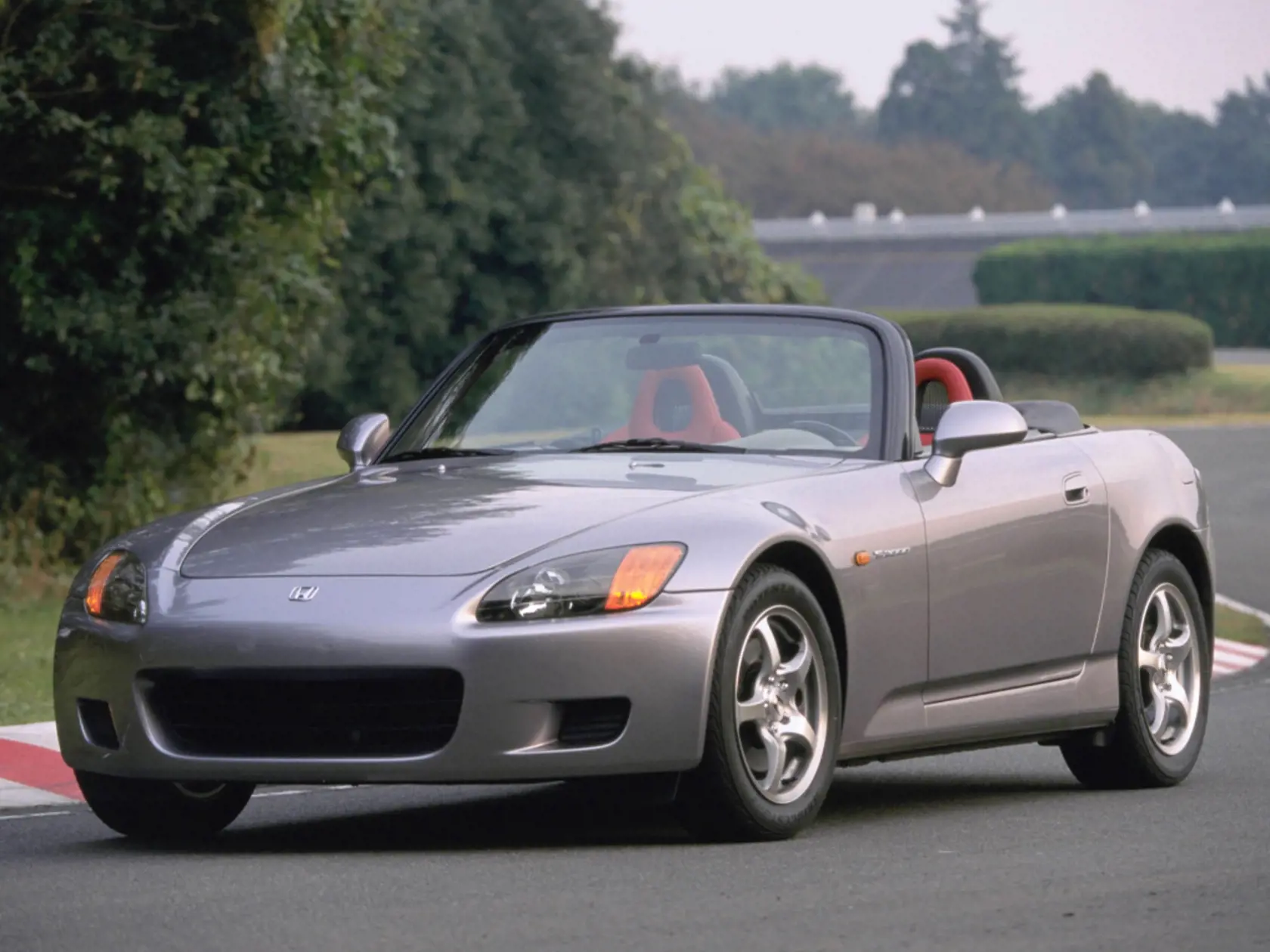 Honda S2000 (AP1)