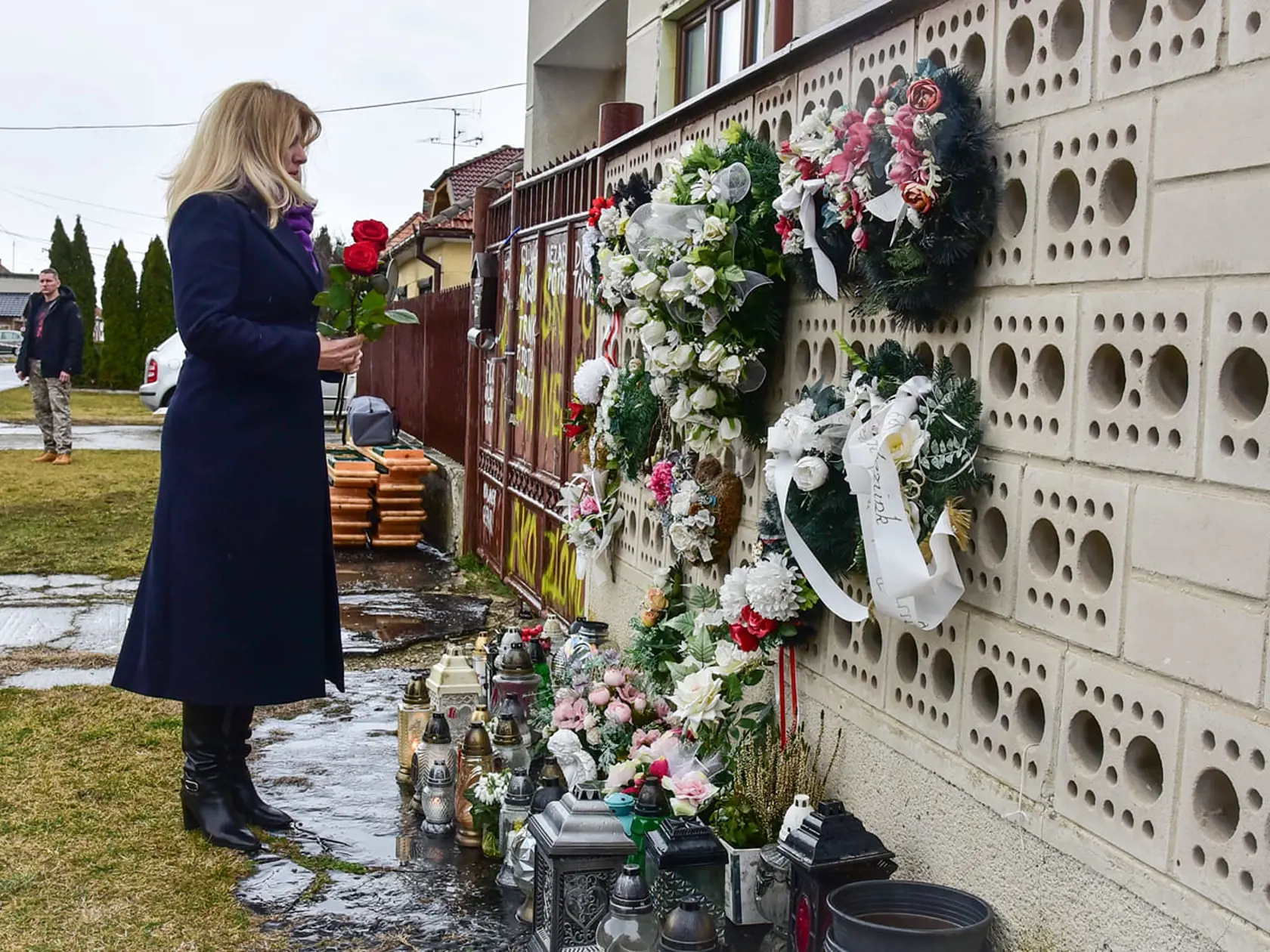 Prezidentka Zuzana Čaputová si uctila pamiatku zavraždených Jána Kuciaka a Martiny Kušnírovej vo Veľkej Mači.