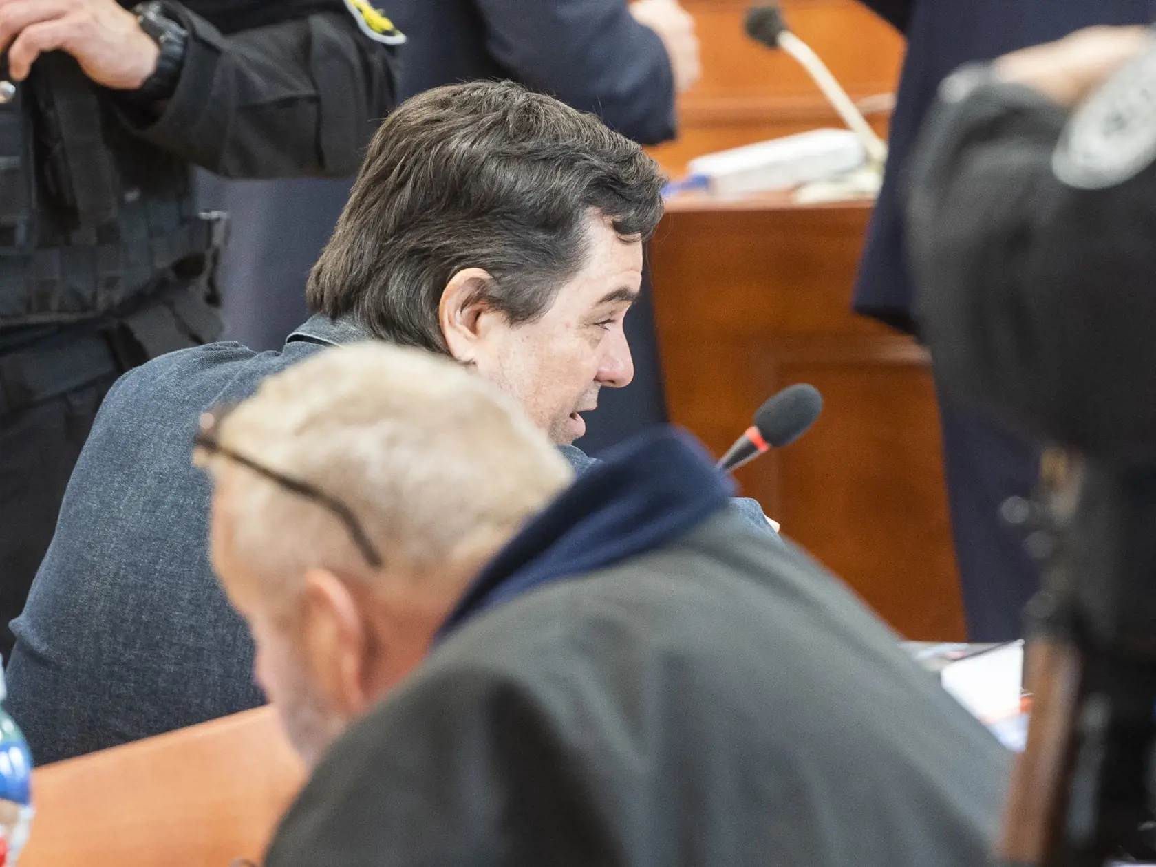 Na snímke obžalovaný Marian K. sedí v súdnej sieni pred začiatkom pojednávania v prípade vraždy novinára Jána Kuciaka a jeho snúbenice Martiny Kušnírovej a v kauze prípravy vrážd prokurátorov na Špecializovanom trestnom súde (ŠTS) v Pezinku v piatok 12. mája 2023. FOTO TASR - Jaroslav Novák