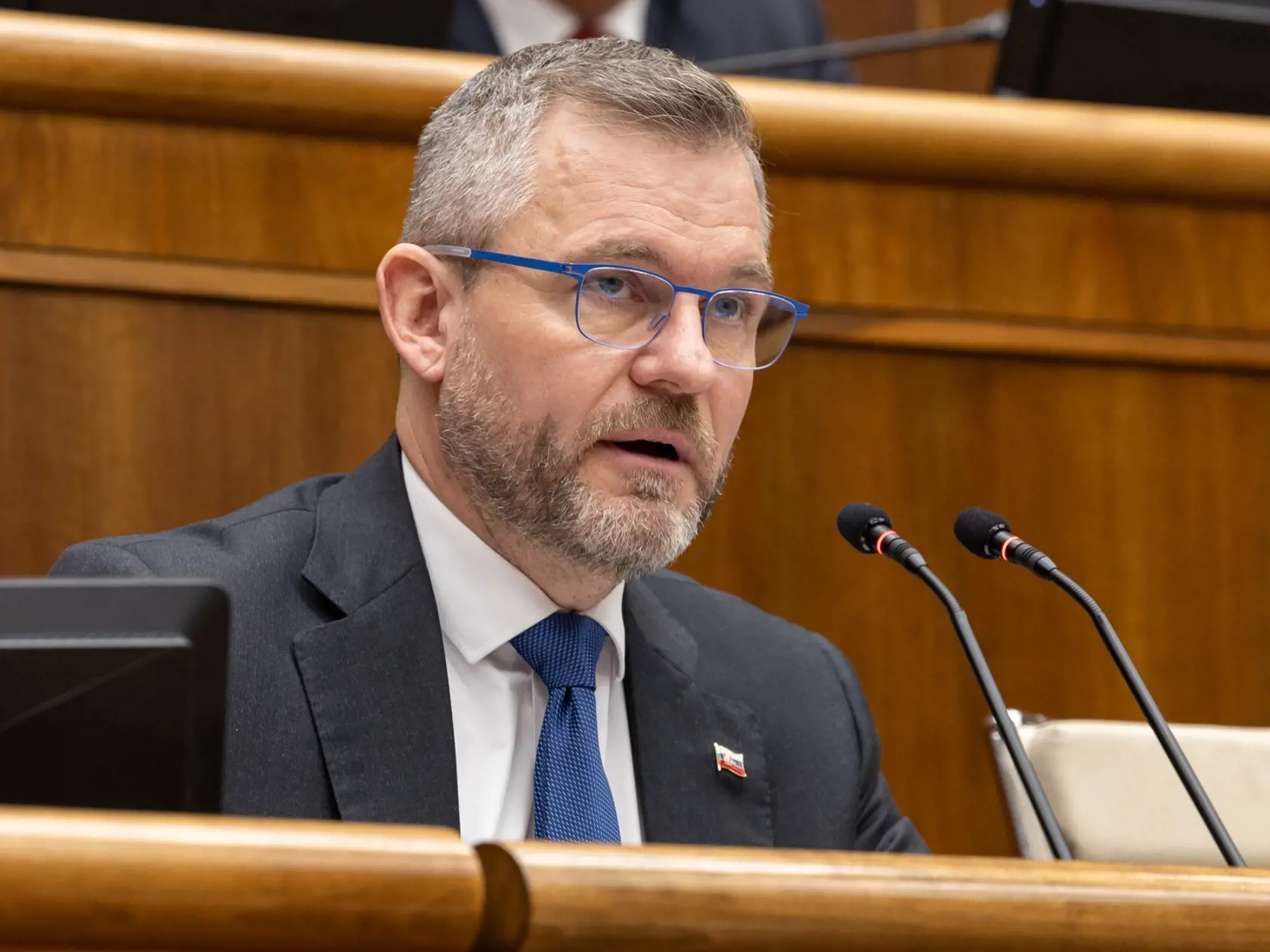 Poslanci Národnej rady Slovenskej republiky hlasovali o skrátenom legislatívnom konaní v prípade zmien Trestného zákona. Na snímke je Peter Pellegrini.
