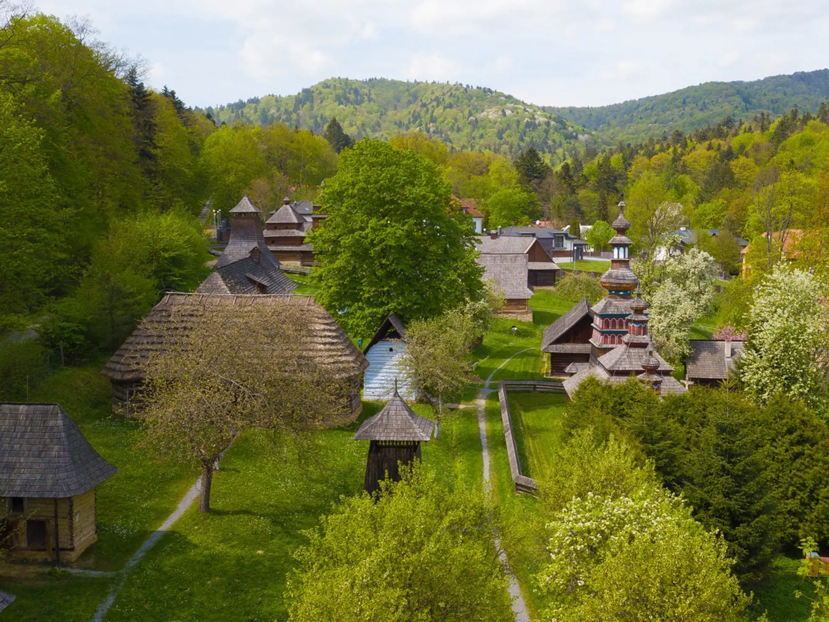 Letecký pohľad na skanzen.