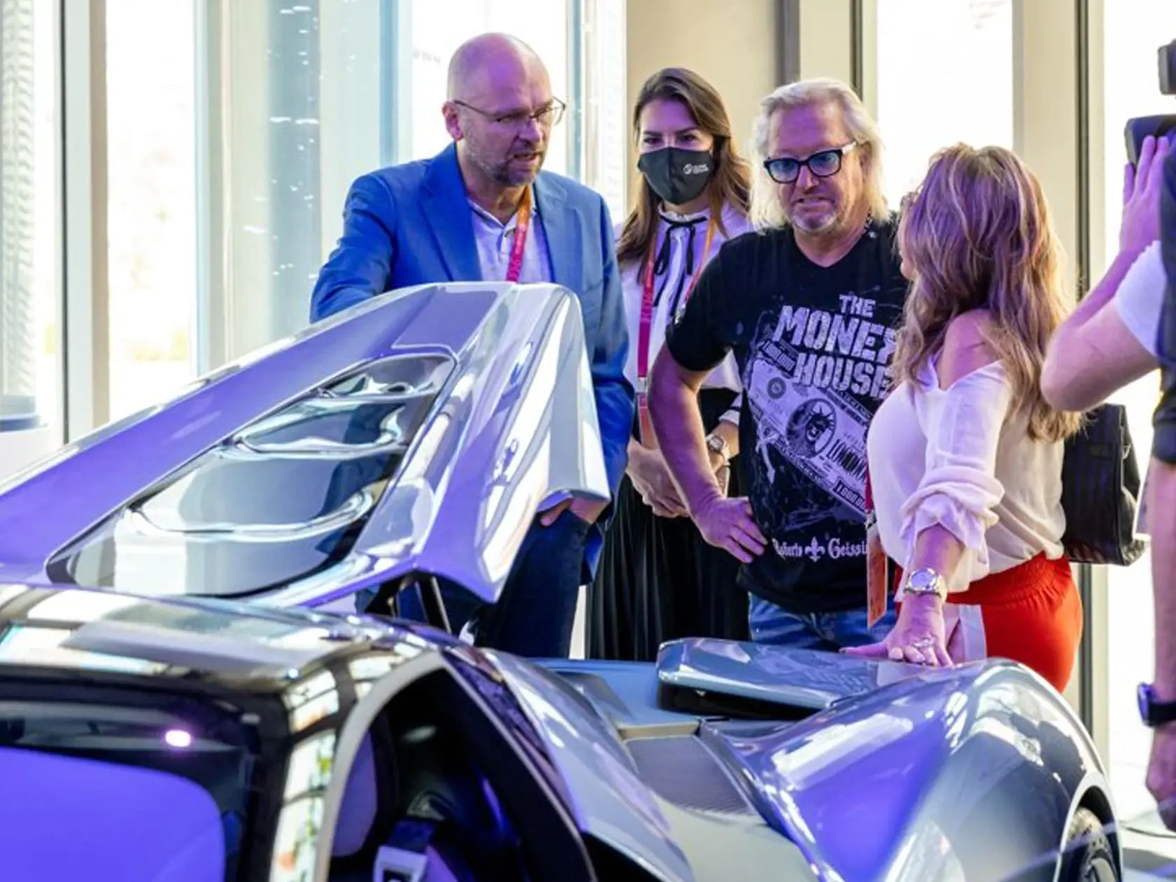 Robert Geissen si prezerá prvé slovenské vodíkové auto
