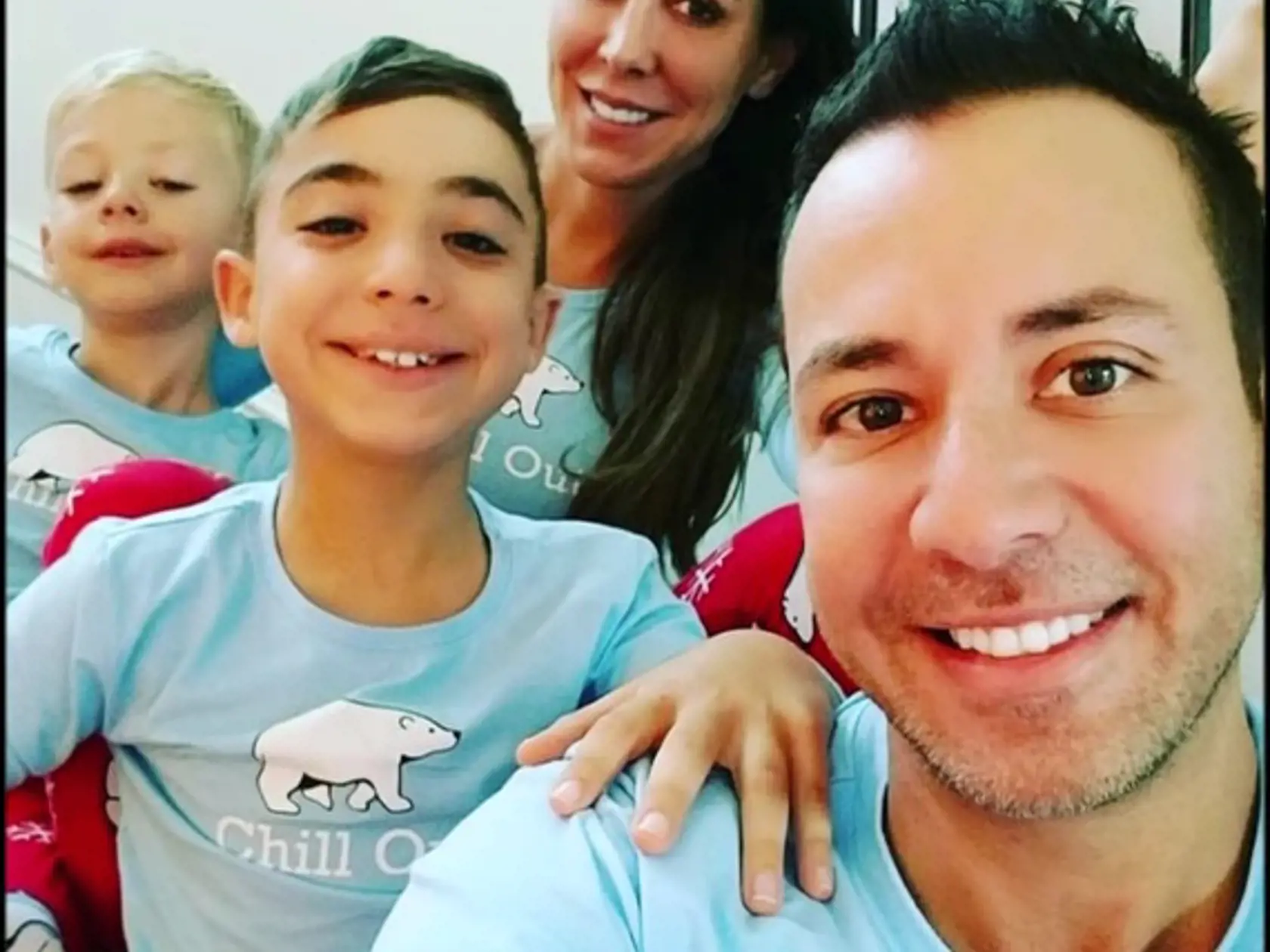 Howie Dorough: Holden John (5) a James Hoke (9)