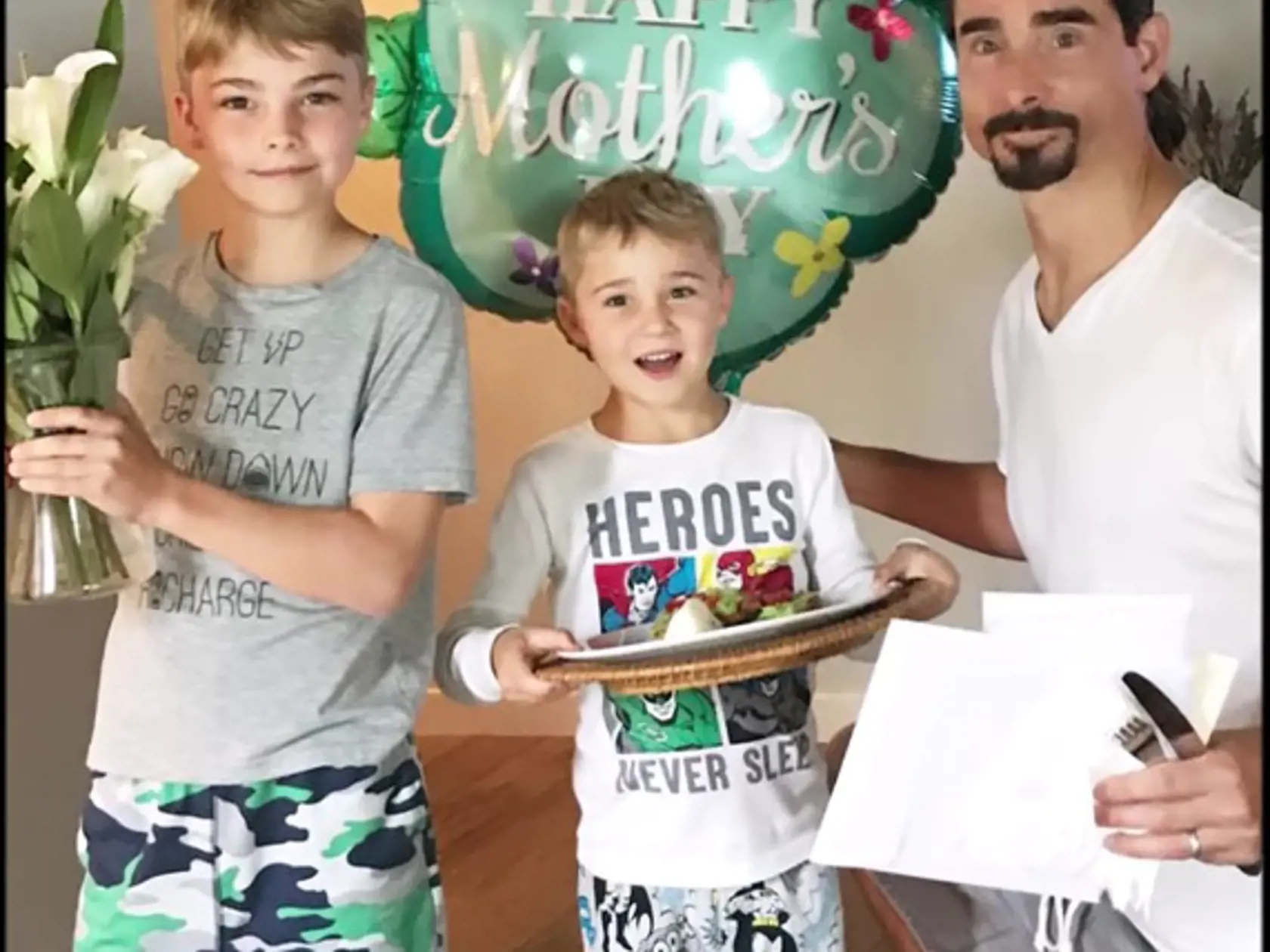 Sladkí chlapci z Backstreet Boys sa poriadne zmenili a sú z nich vzorní oteckovia.