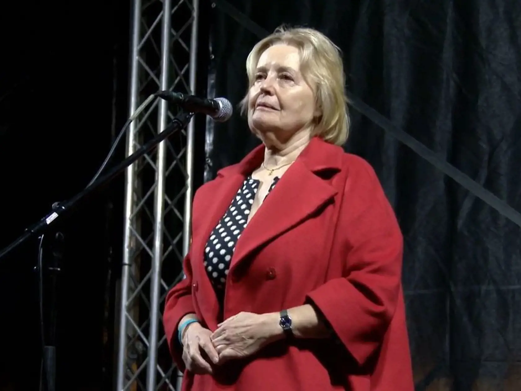 Vášáryová sa tento rok ukázala nielen v centrále neúspešného kandidáta na prezidenta Ivana Korčoka, ale aj na protestoch proti vládnucej koalícii.